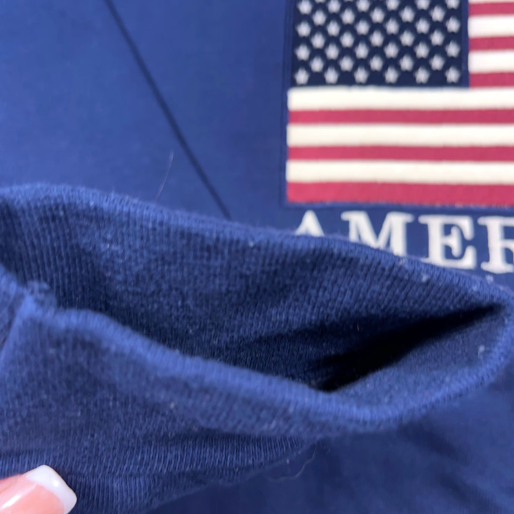 Fruit Of The Loom Vintage Fruit of the Loom Sweatshirt Men L Blue Crewneck Logo Embroidered 90s USA Flag Quilted Knit Pullover Sweatshirt Size US L / EU 52-54 / 3 - 6 Thumbnail