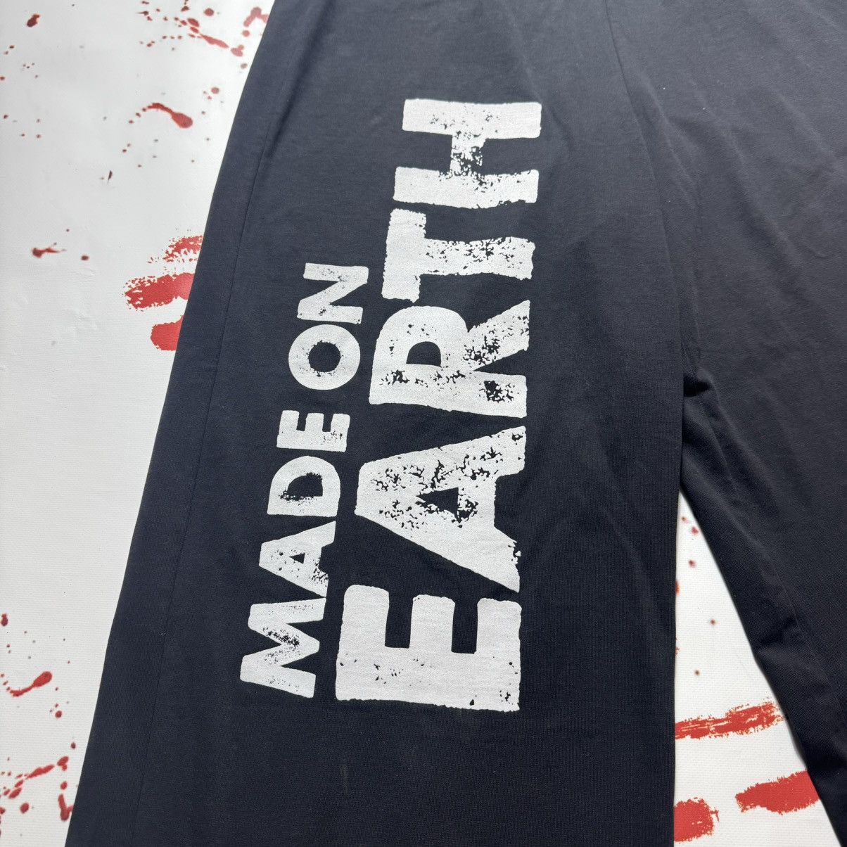 Designer × Vetements × Vintage vintage vetmements pants made on earth pants very rare Size US 32 / EU 48 - 4 Thumbnail