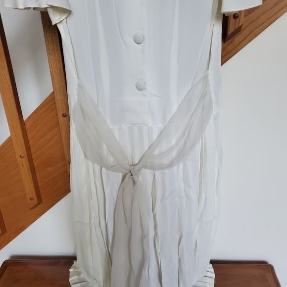 Designer Caren Desiree & Co. Ivory Embellished Event Short Slv Elegan Size M / US 6-8 / IT 42-44 - 8 Thumbnail