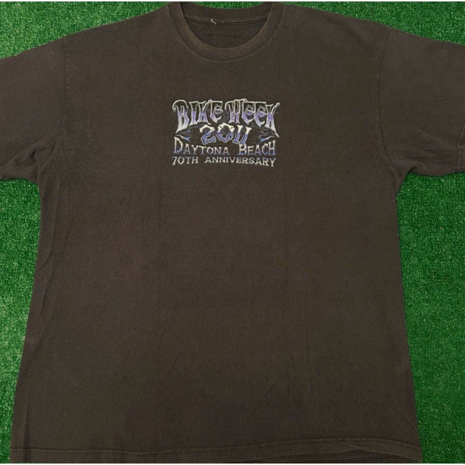 Vintage VINTAGE Daytona Bike Week 2011 Skull Lightning VTG Biker Bar Shirt L Mens Black 90s Y2K Motorcycle Punk Grunge Hip Hop Beer Florida Size US L / EU 52-54 / 3 - 2 Thumbnail