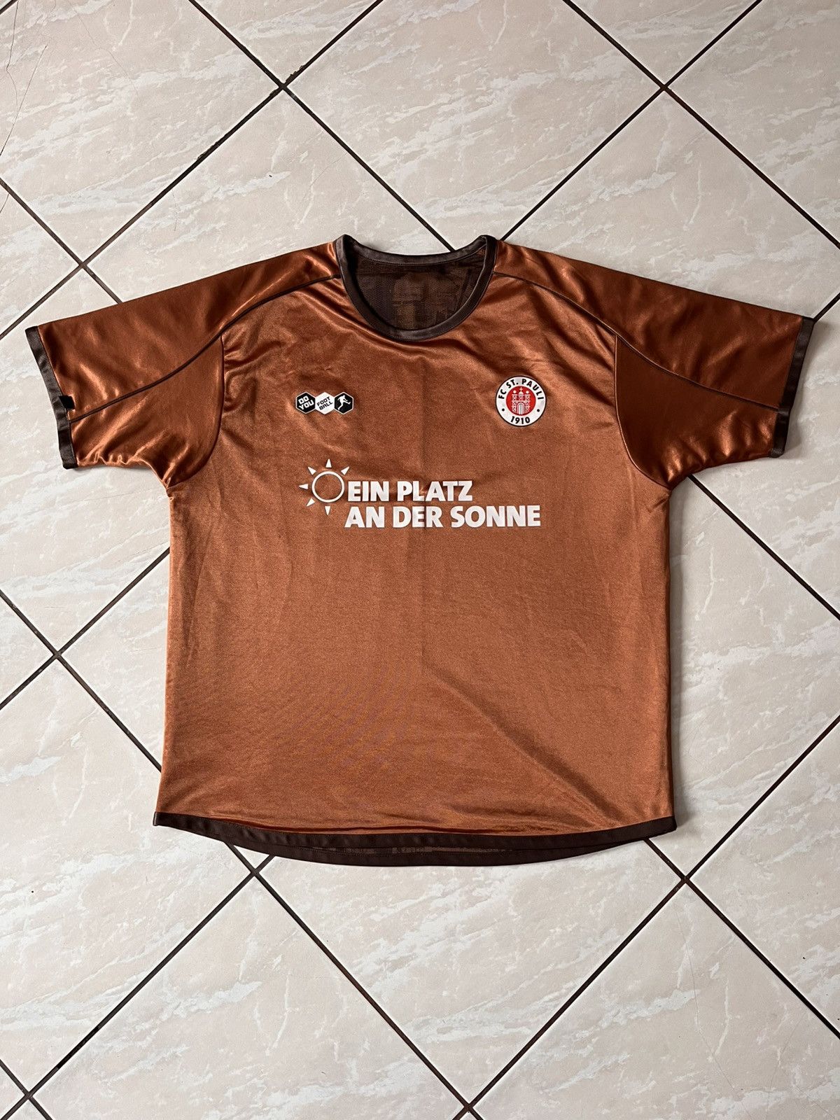 Vintage Fc St Pauli 2010/2011 Special Centenary Reversible Shirt Size US XL / EU 56 / 4 - 1 Thumbnail
