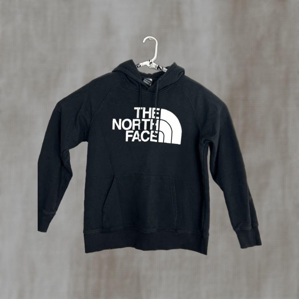 The North Face VINTAGE North Face Womens Medium Black White Spellout Pullover Hoodie Size M / US 6-8 / IT 42-44 - 1 Thumbnail