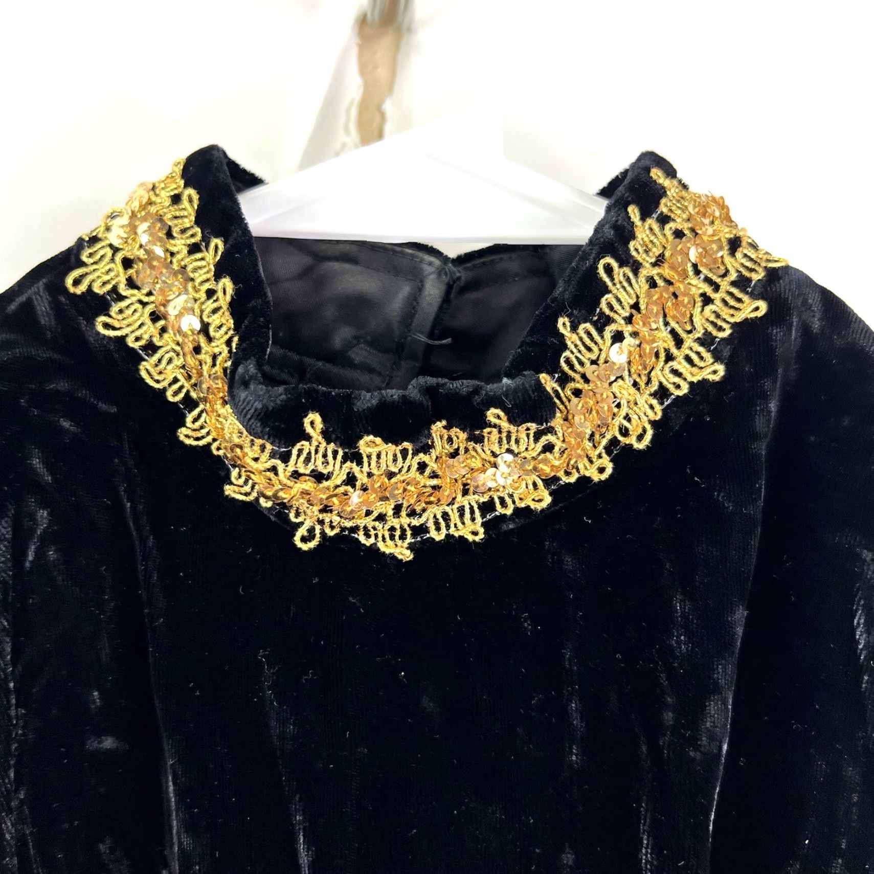 Velvet VINTAGE Groovy Black 70's SZ 9 Jumpsuit Thick Polyester Velvet Metallic Black Gold Surporo Clubwear Jumper Adult Regular Black 1970s Disco Mens Size 24" / US 00 / IT 34 - 6 Thumbnail
