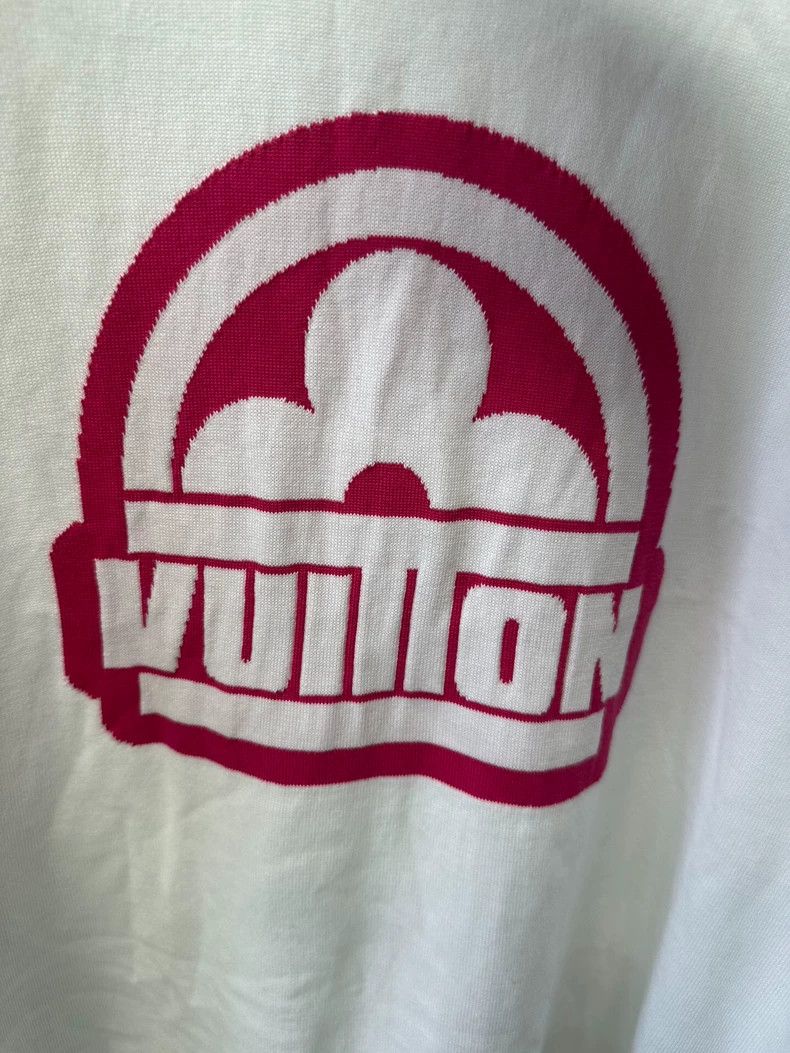 Louis Vuitton Louis Vuitton SS23 monogrammed crewneck short sleeve T-shi Size US L / EU 52-54 / 3 - 3 Thumbnail