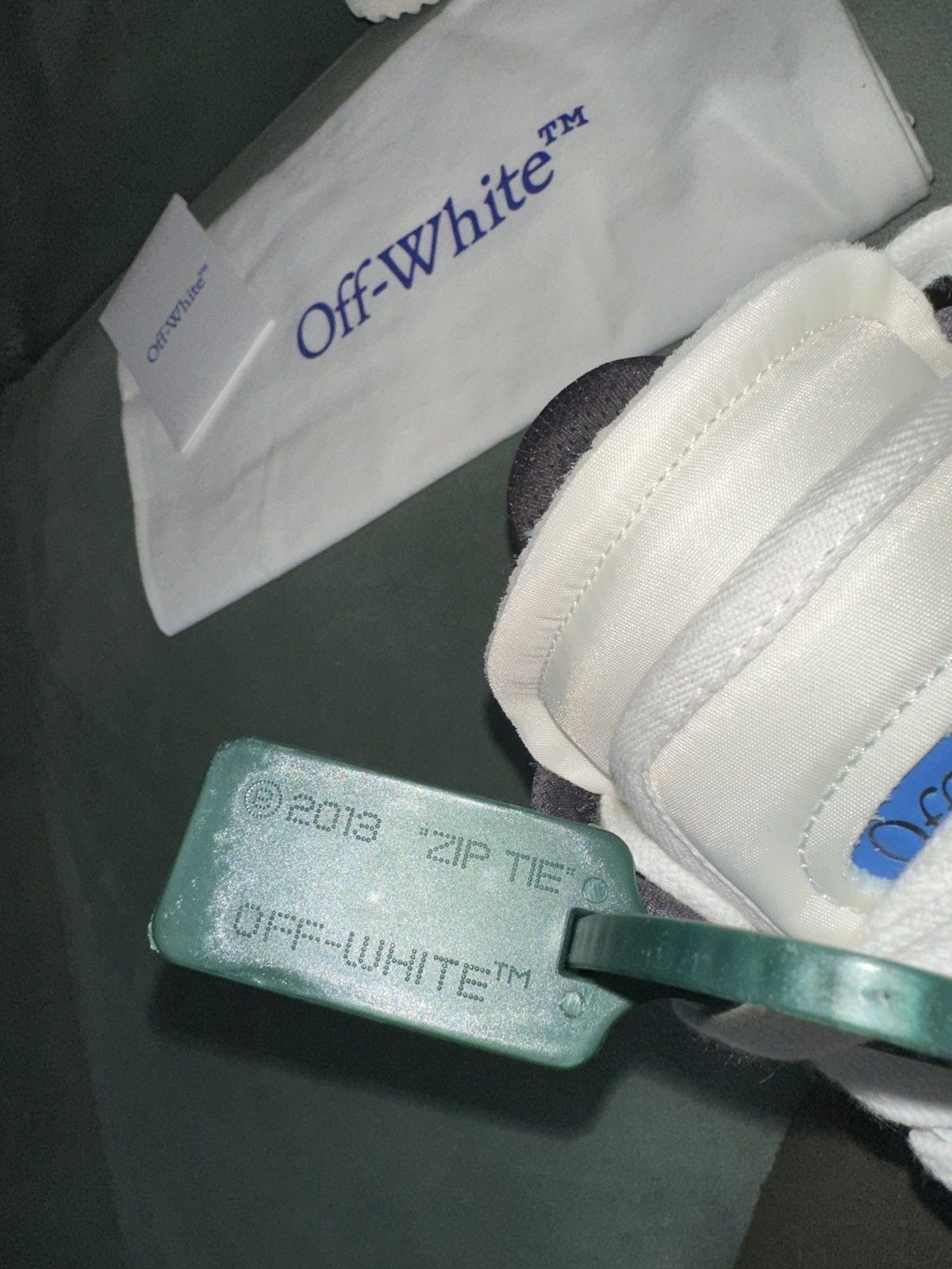 Off-White Off-White Mid Top Sponge Round Toe Sneakers Size US 6 / IT 36 - 6 Thumbnail