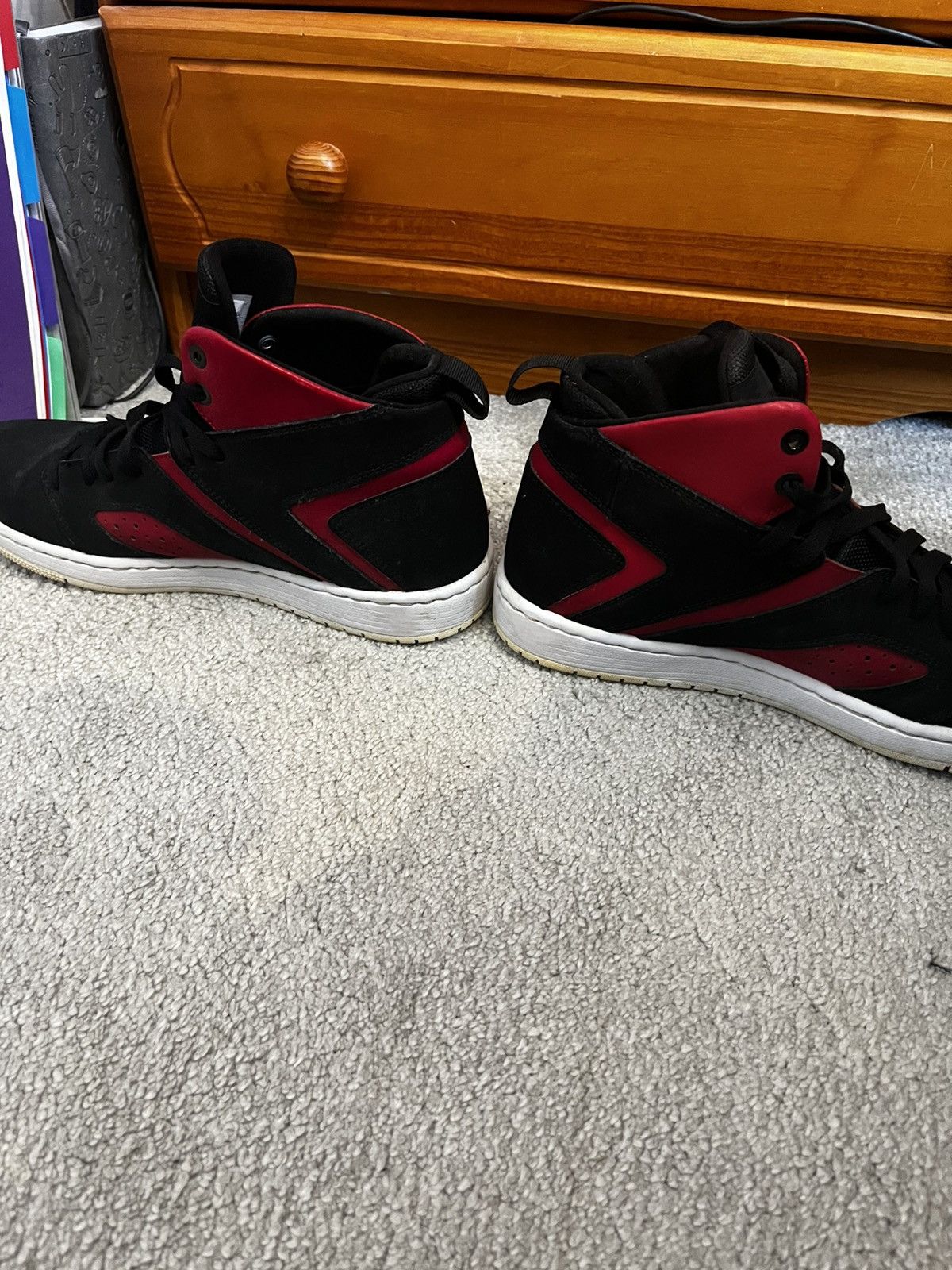 Jordan Brand × Nike Jordan flight Legend Black and Red Size US 9 / EU 42 - 3 Thumbnail