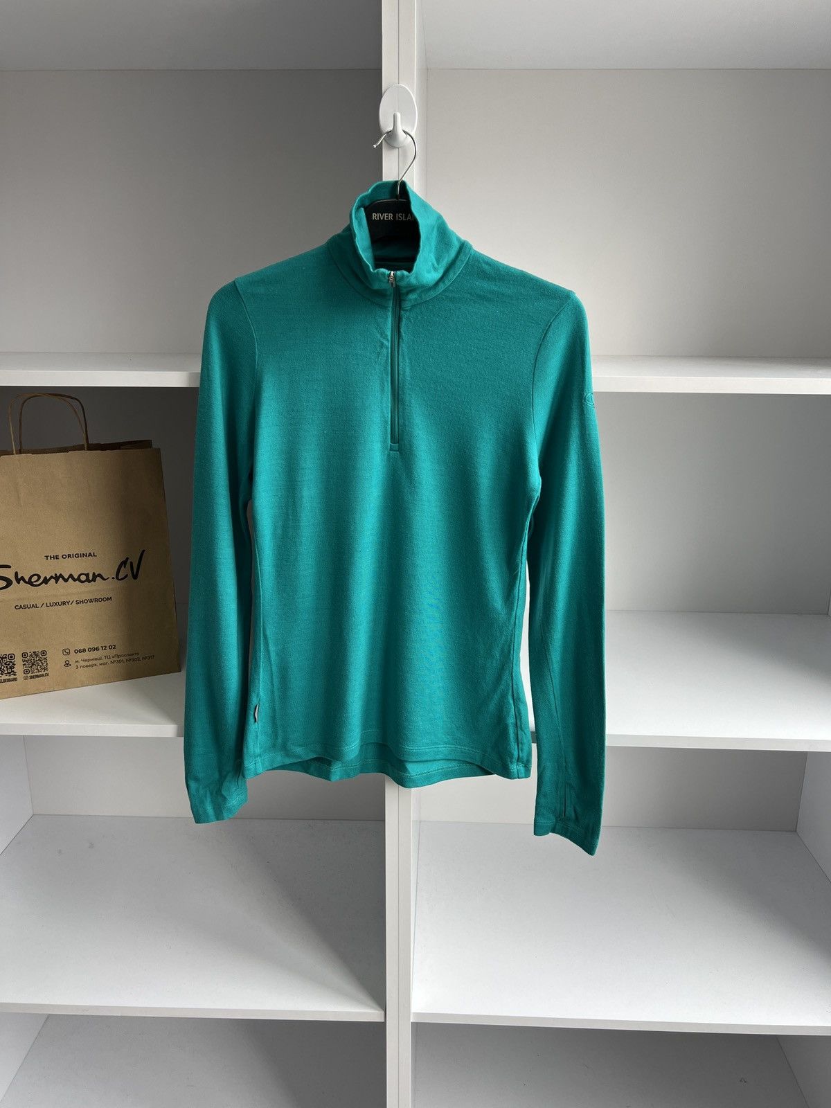 Icebreaker × Vintage Vintage Icebreaker Women’s Merino longsleeve Size M / US 6-8 / IT 42-44 - 3 Thumbnail