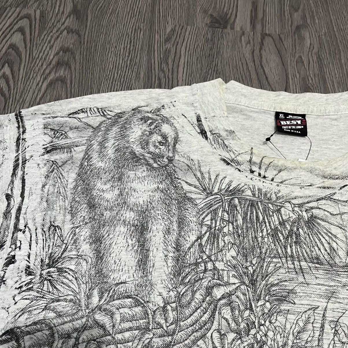 Vintage 90s Mango Tree All Over Print Nature Landscape T-shirt Size US XL / EU 56 / 4 - 7 Thumbnail