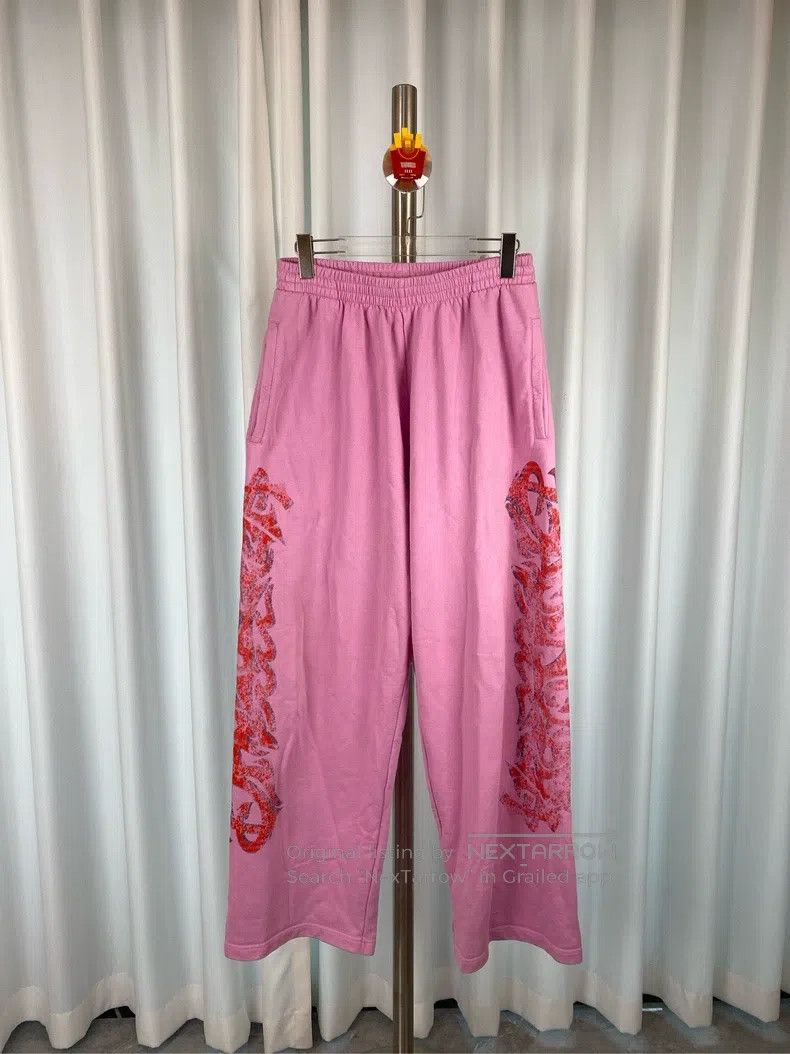 Balenciaga Balenciaga size S Pink Graffiti Lettering Sweatpants Fire Size US 27 - 1 Thumbnail