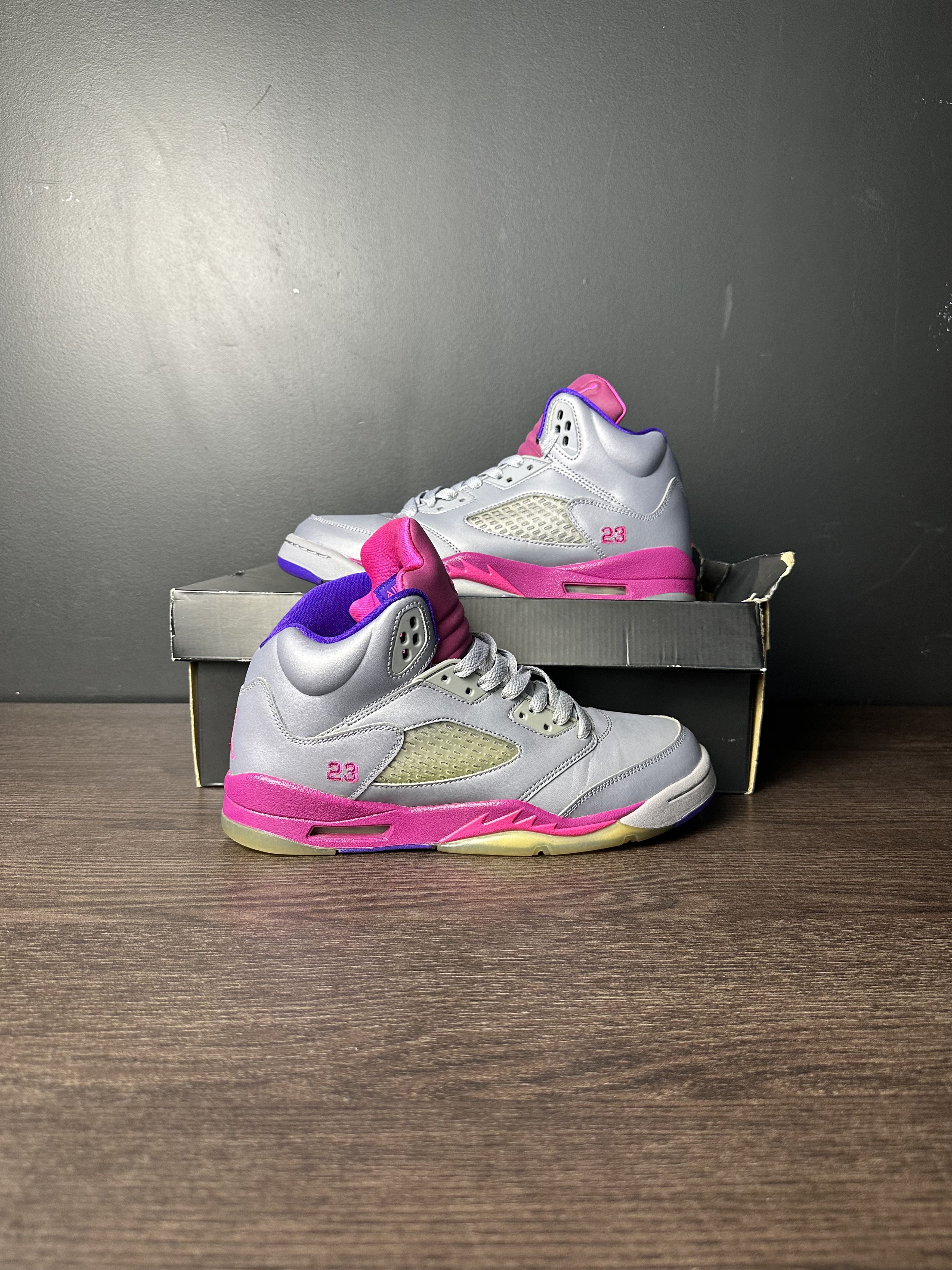 Jordan Brand Air Jordan 5 Retro "Cement Grey Pink" (GS) **Pre-Owned** Size US 7 / EU 40 - 1 Thumbnail