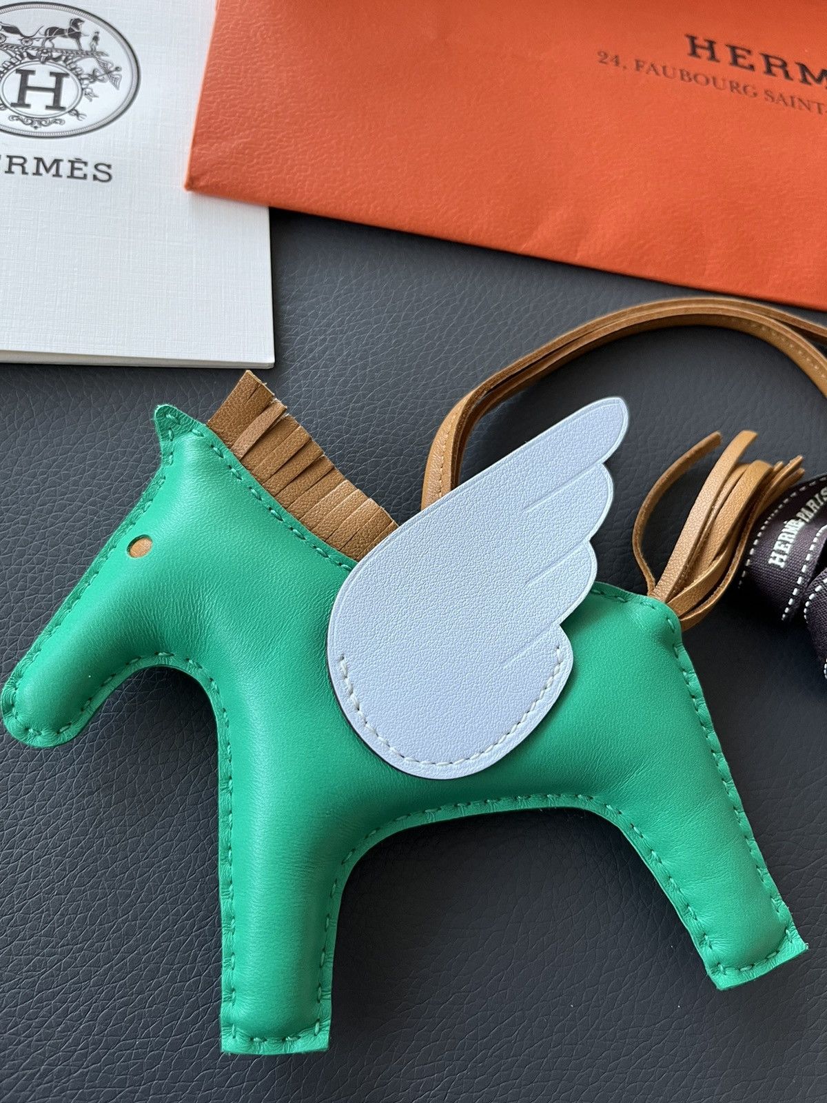 Hermes Super Rare New Hermes Rodeo Pegase MM Leather Horse Charm Size ONE SIZE - 11 Thumbnail