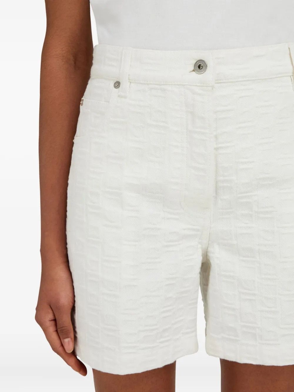 Salvatore Ferragamo o1s1rm0426 Monogram Cotton Short in White Size 42" / US 20 - 2 Thumbnail