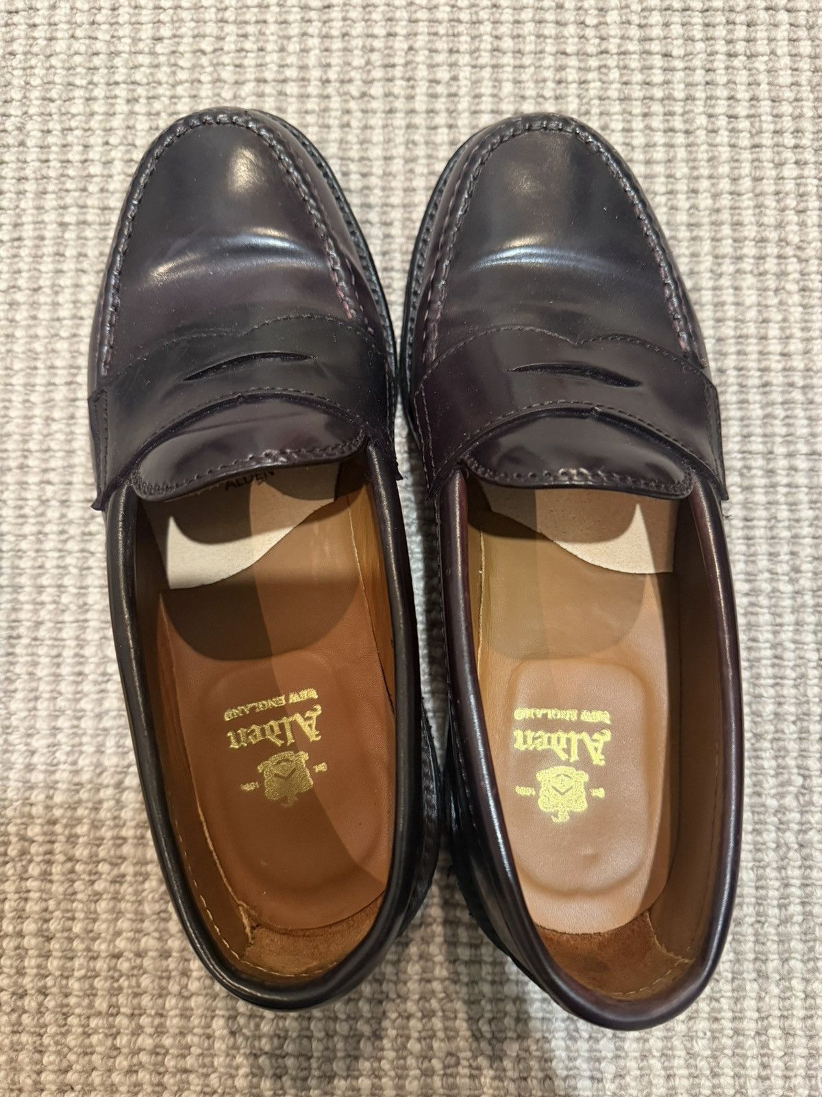 Alden Color 8 Shell Cordovan LHS 986 Loafers (Size 6D US)