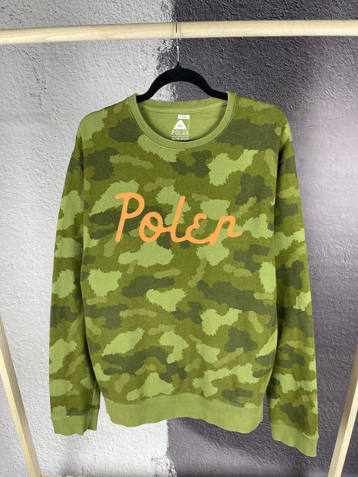 Poler Poler Stuff big logo camouflage sweatshirt Size US XL / EU 56 / 4 - 2 Thumbnail