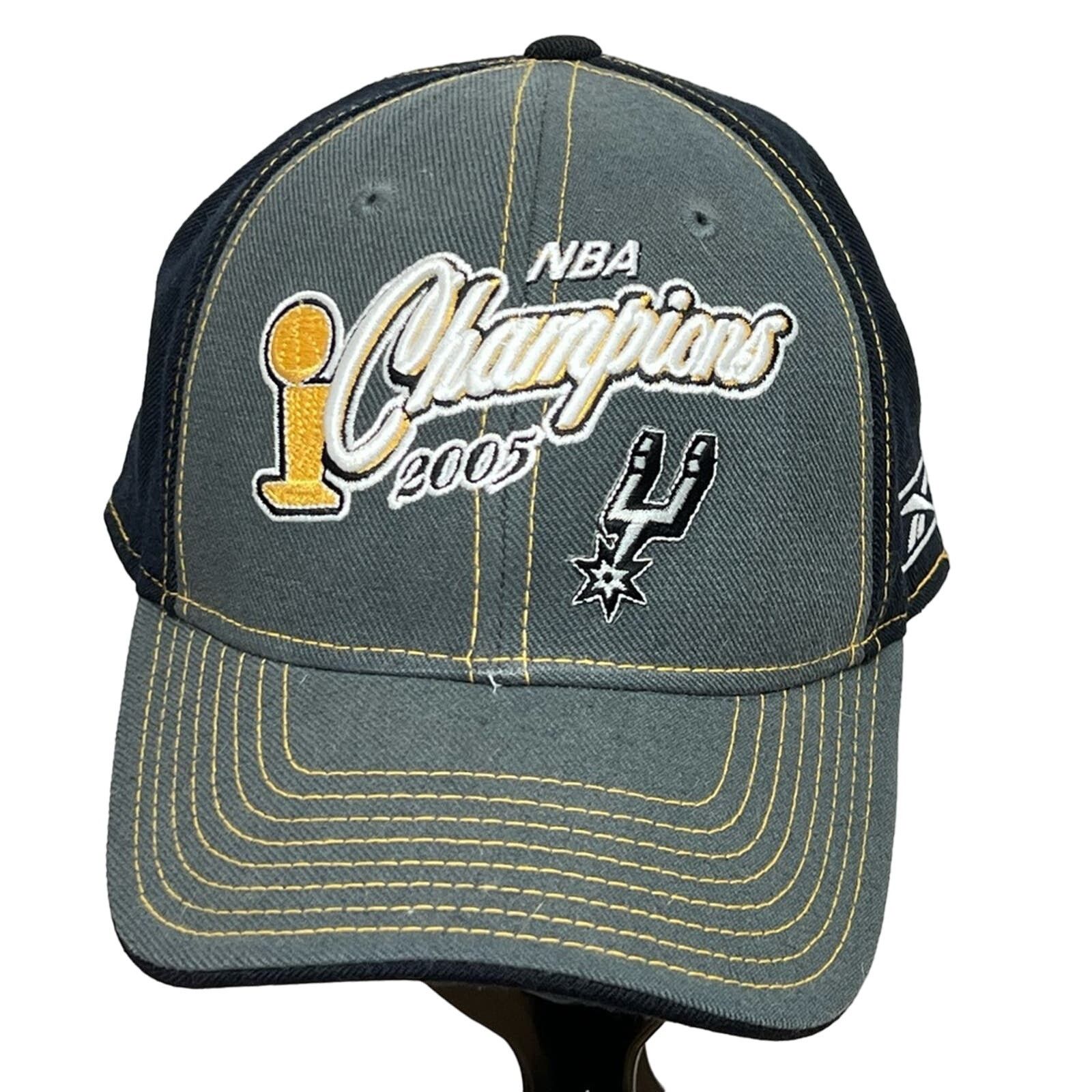 Reebok Vintage Reebok Champions 2005 San Antonio Spurs Strap Hat Size ONE SIZE - 1 Thumbnail