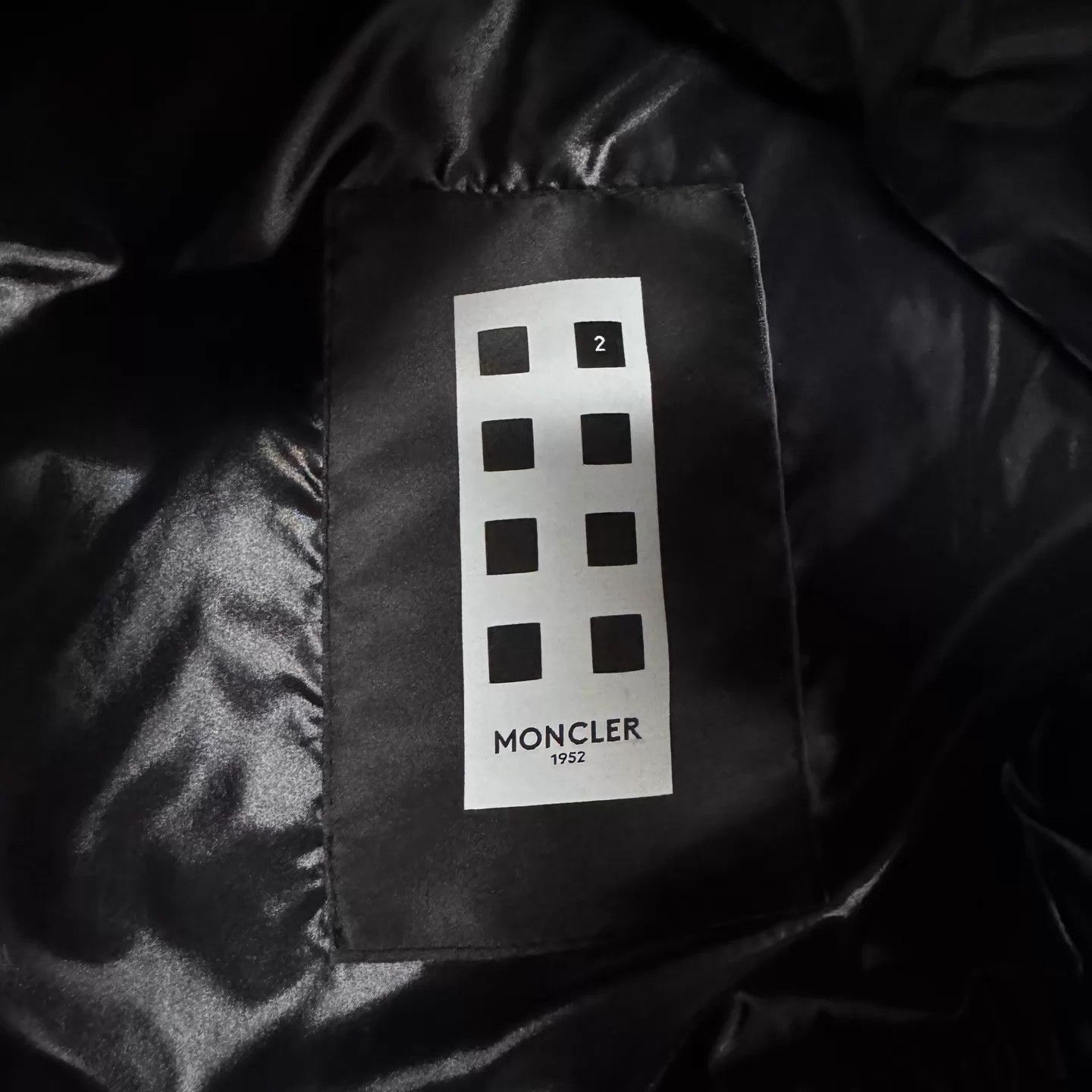 Moncler Moncler Comic Colorblock Limited Down Vest Size 3 99New Size US L / EU 52-54 / 3 - 6 Thumbnail