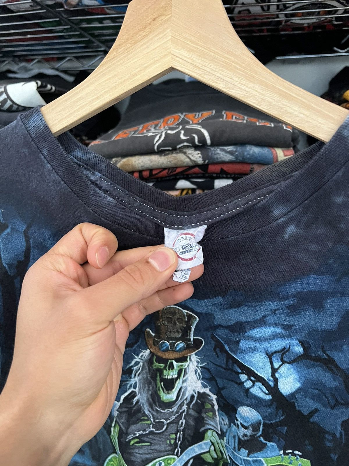 Band Tees 2000s Metal Zombies Guitarist Halloween Monster Tee Size US XXL / EU 58 / 5 - 3 Thumbnail