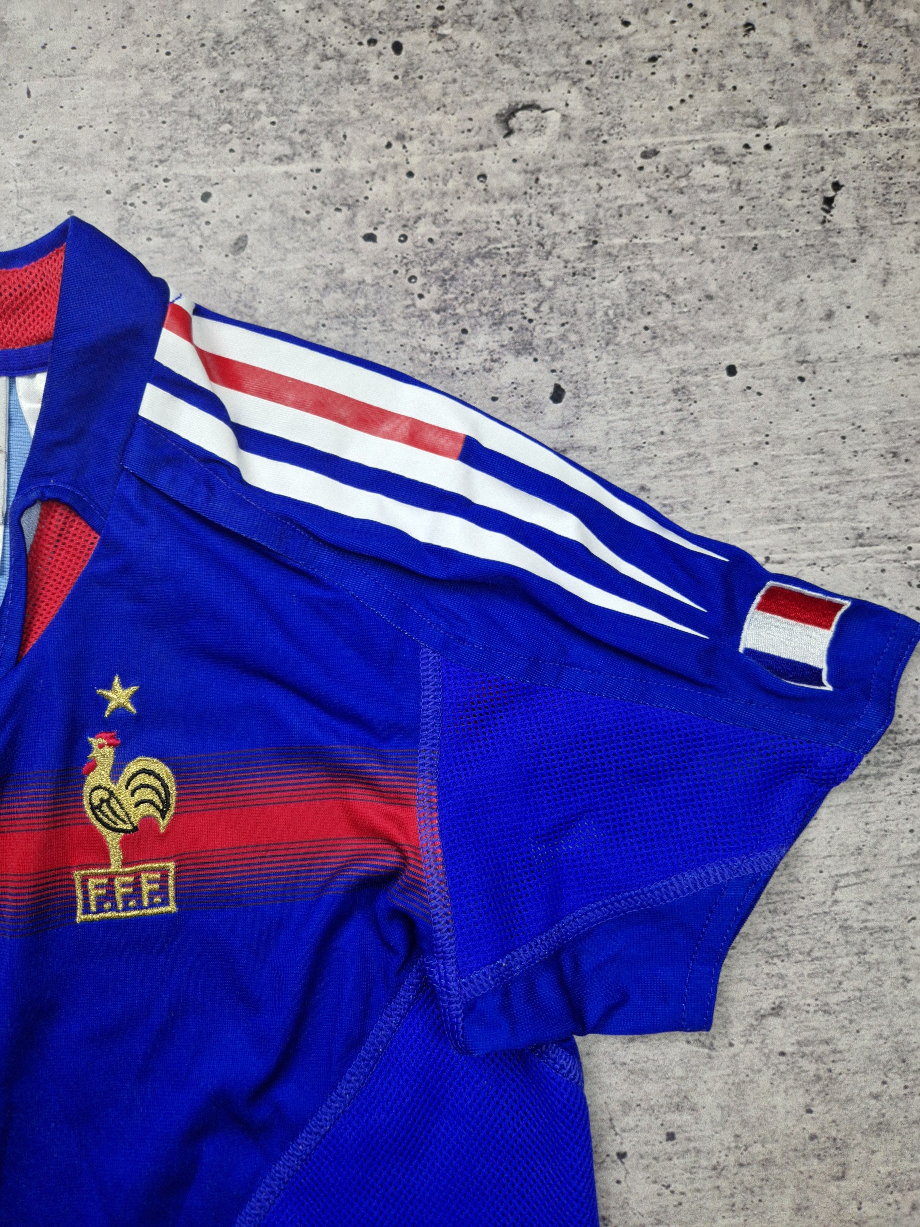 Adidas France 2002-04 Home Football Shirt Genuine Vintage Adidas Size US XS / EU 42 / 0 - 2 Thumbnail