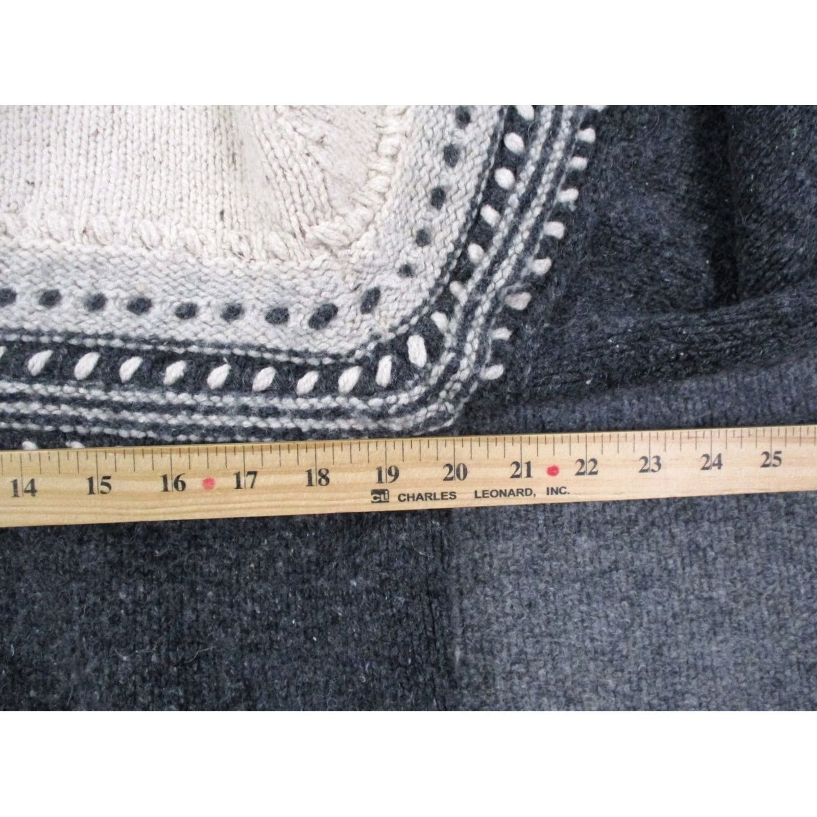 Vintage Irelandseye Sweater Womens M Gray White Lambs Wool Silk Heavy Vintage Pullover Crew Neck Thermal Womens Size M / US 6-8 / IT 42-44 - 5 Thumbnail