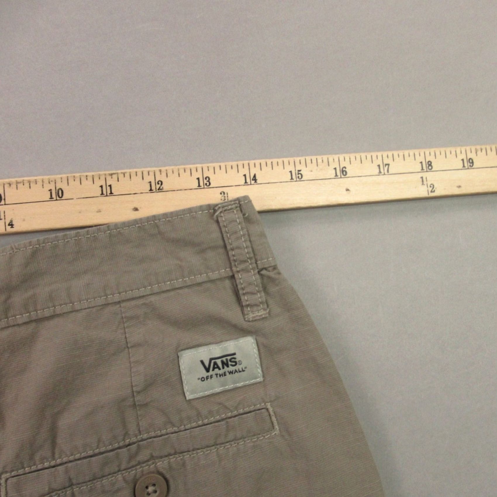 Vans Vans Shorts Mens 28 Pockets Button Lightweight Outdoors Chino Beige Size US 28 / EU 44 - 7 Thumbnail