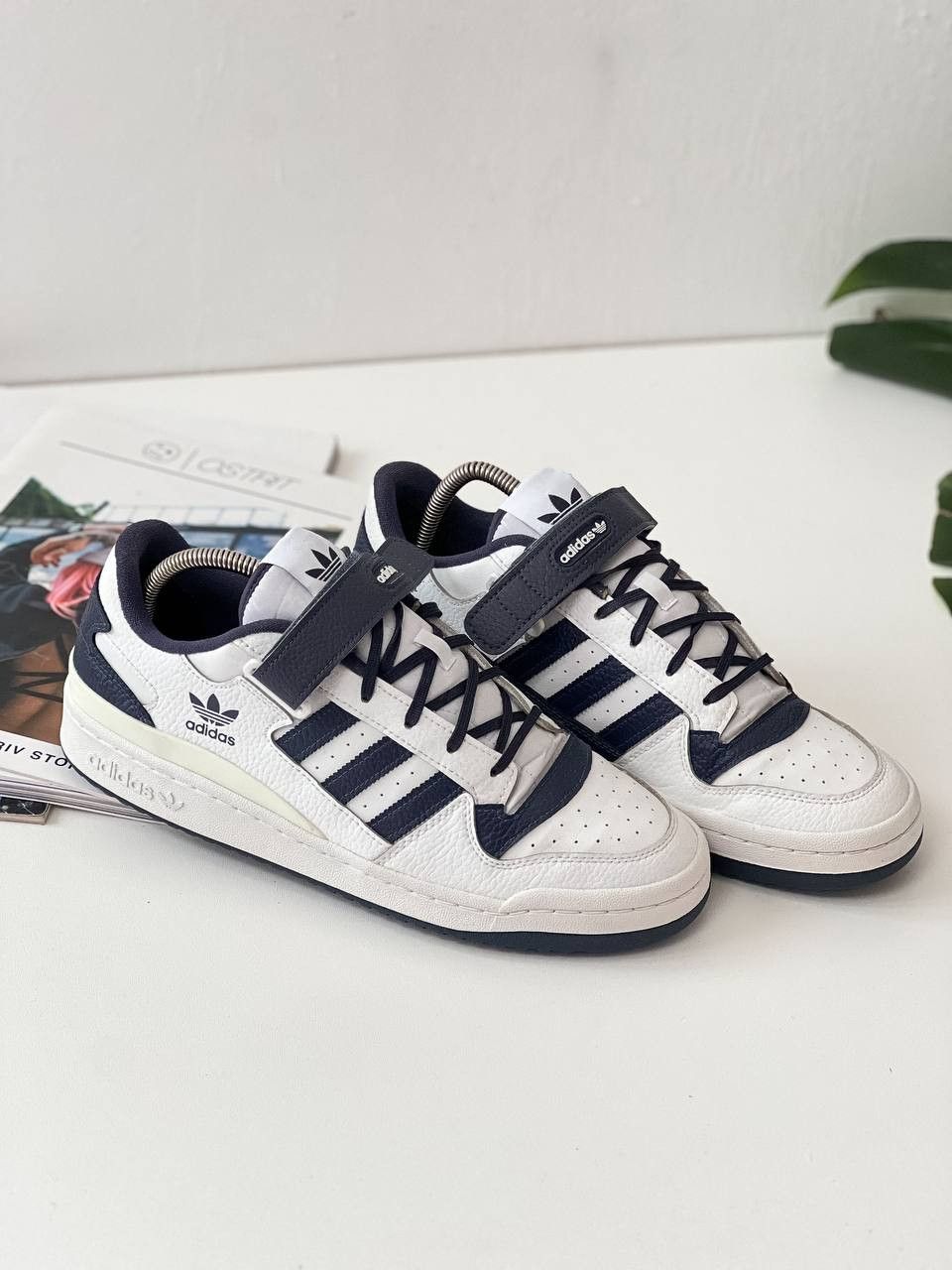 Adidas Adidas Forum Low Size US 10.5 / EU 43-44 - 2 Thumbnail