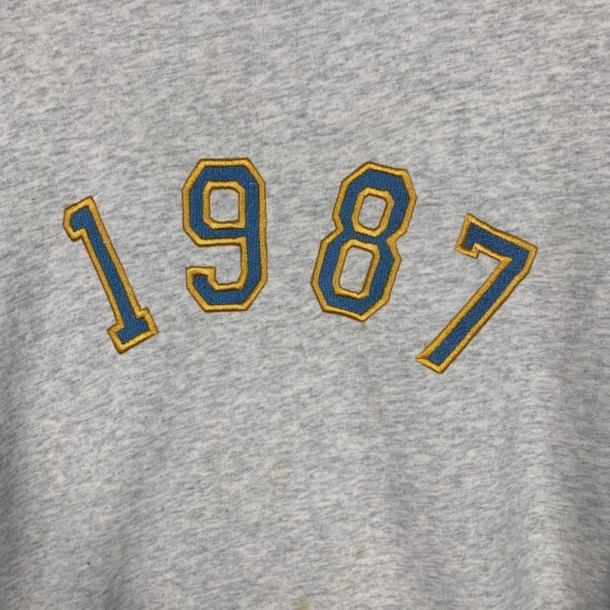 Other KAOKA 1987 Embroidered Crewneck Sweatshirt #3630-C166 Size US M / EU 48-50 / 2 - 5 Thumbnail