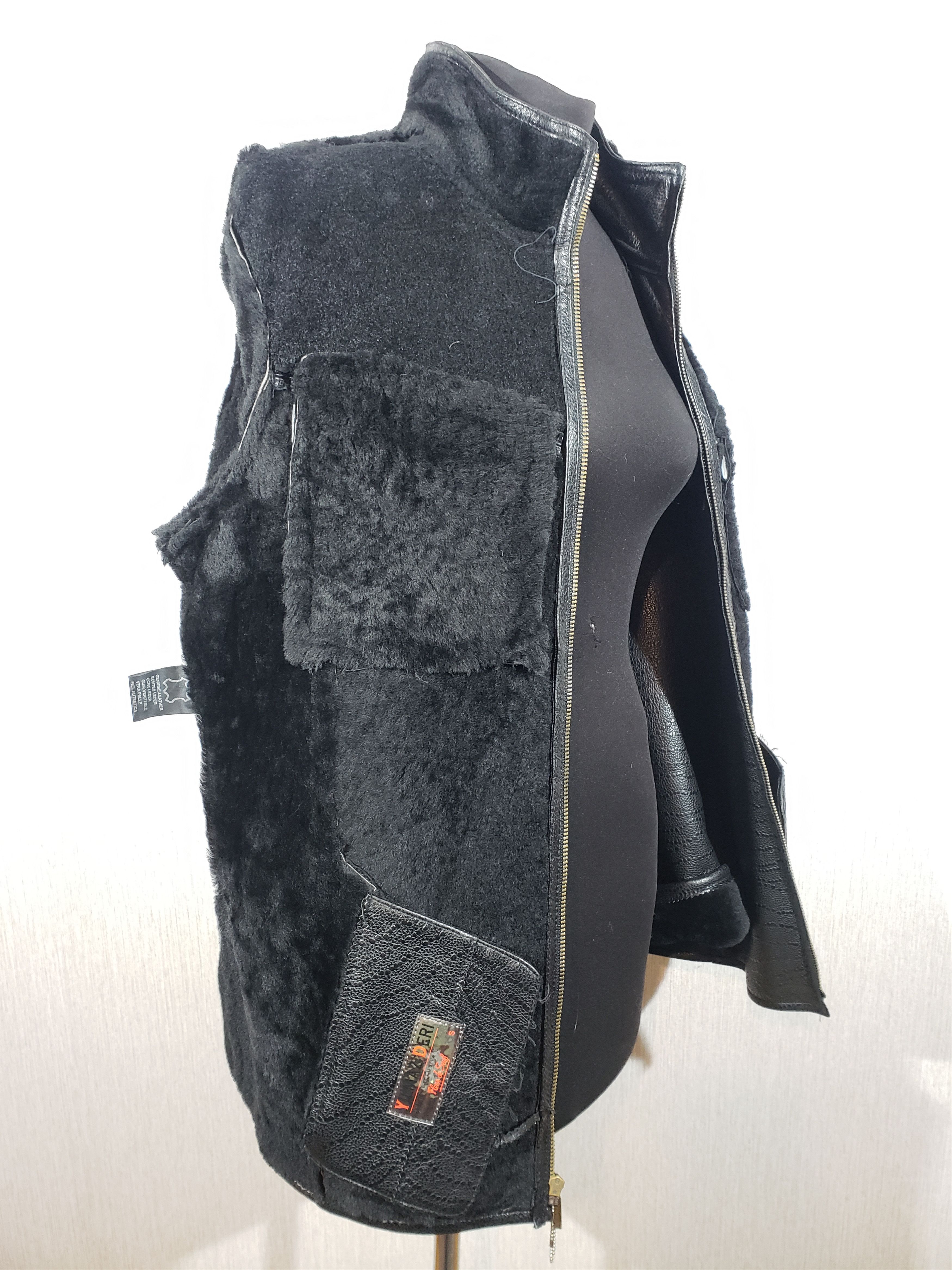 Other Wonderful men's black sheepskin coat with a metal zipper. Size US L / EU 52-54 / 3 - 8 Thumbnail
