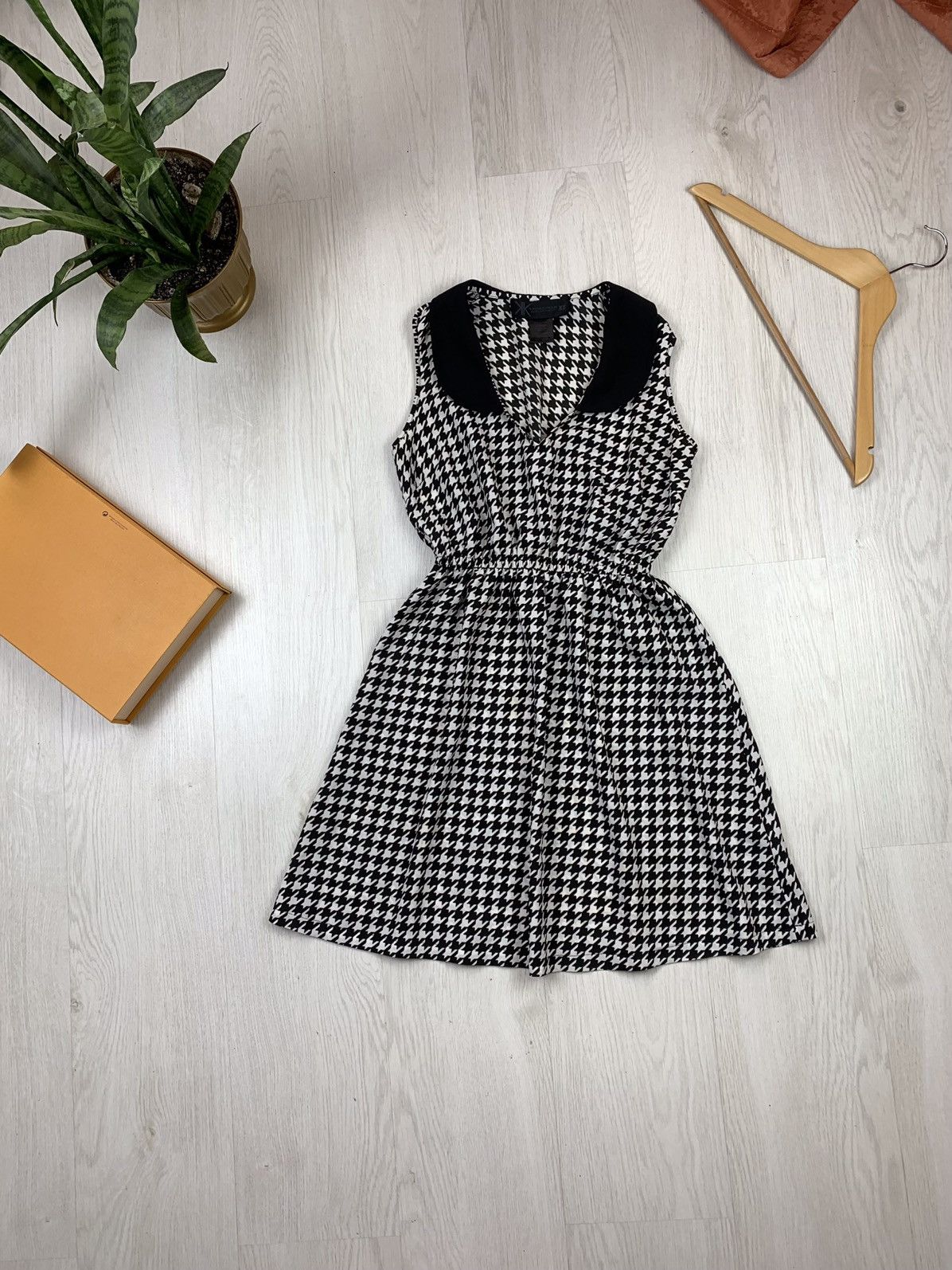 Kim Kardashian Kim Kardashian Black Houndstooth Dress Size XS Size XS / US 0-2 / IT 36-38 - 1 Thumbnail