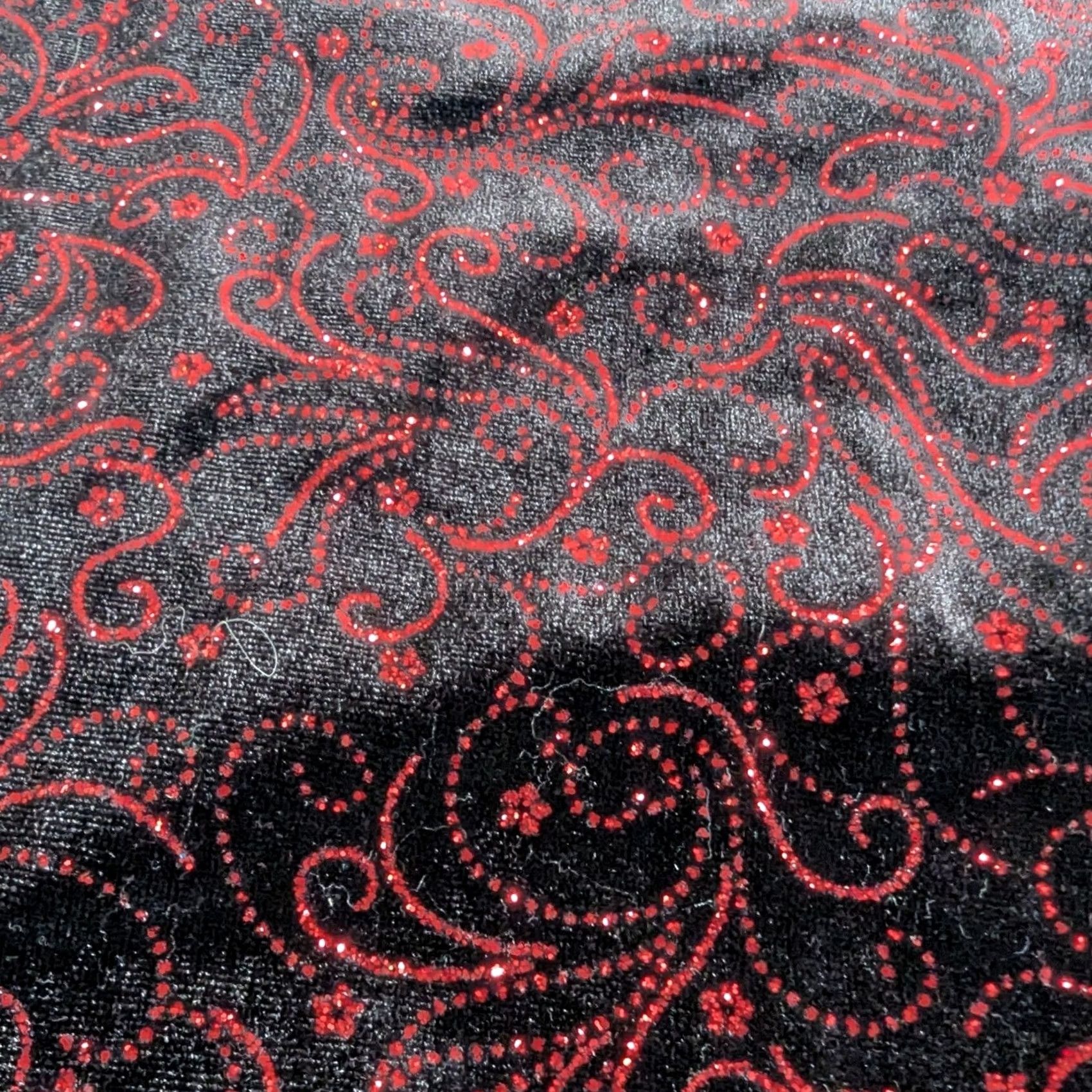 Vintage Notations Velvet Black Red Glitter Swirl Faux Wrap Top Womens Sz M Festive Glam V-Neck Buckle Glitter Paisley Velvet Top Size M / US 6-8 / IT 42-44 - 4 Thumbnail