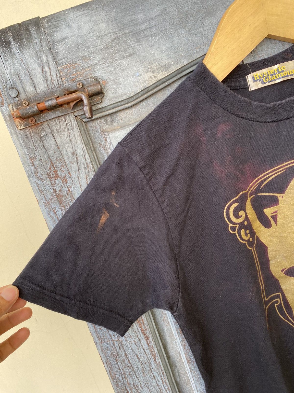 Hysteric Glamour Hysteric Glamour Tshirt Gold Art Sexy Iconic Girl Vintage Size S / US 4 / IT 40 - 4 Thumbnail