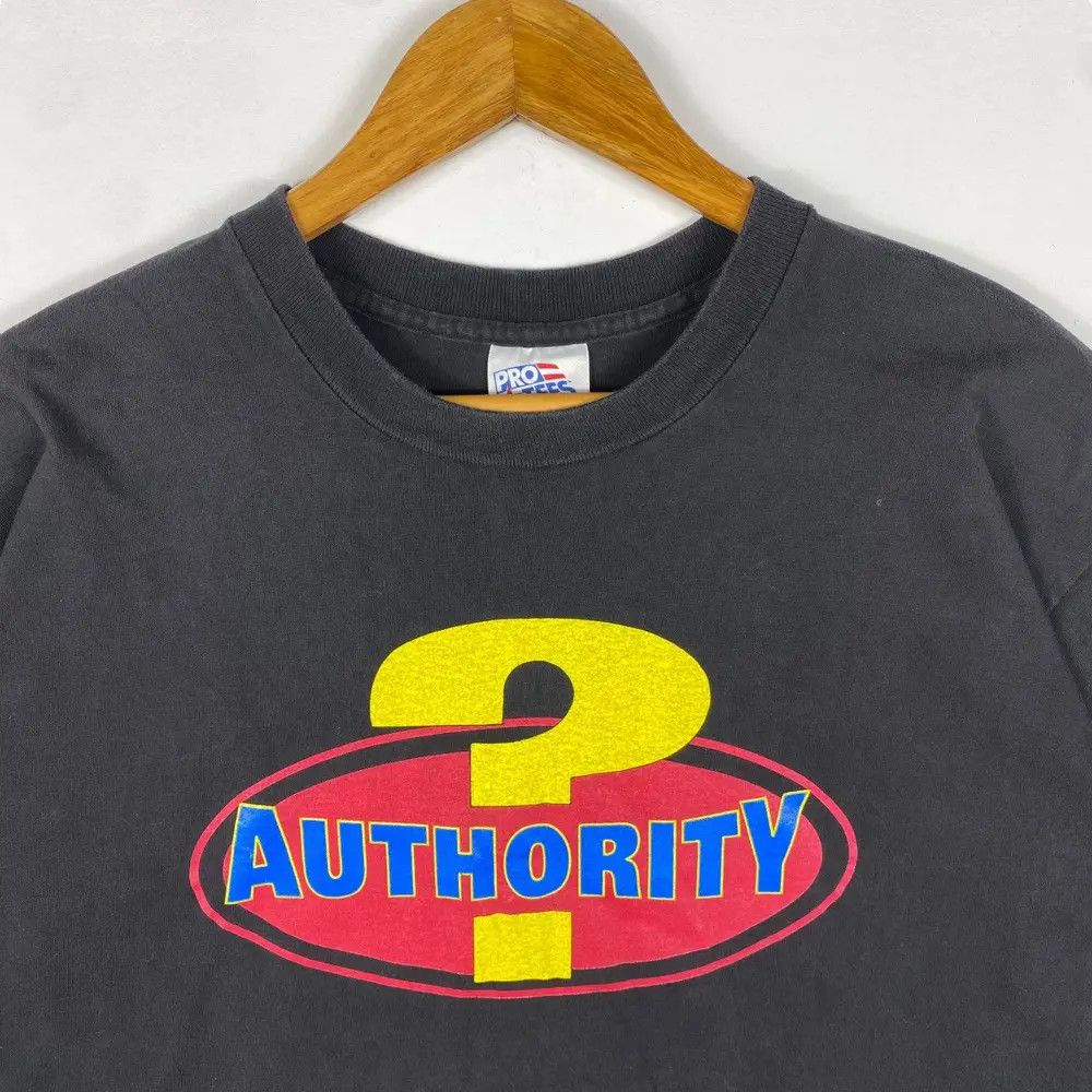Vintage Vintage 90's AUTHORITY? Skate Streetwear Graphic Tee Shirt Size US L / EU 52-54 / 3 - 2 Thumbnail
