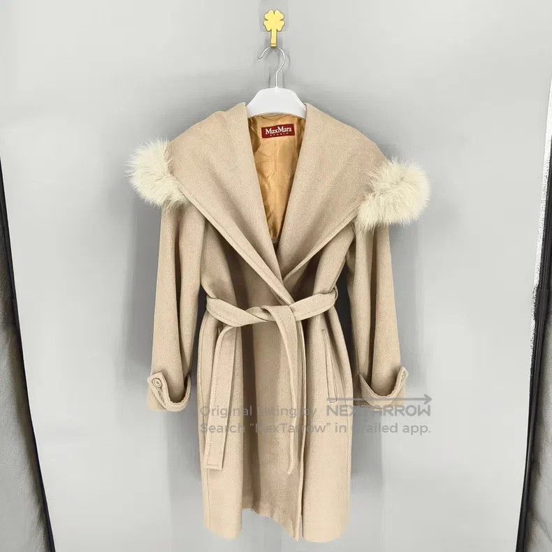 Max Mara Max Mara Solid Color Collar Coat Size XXS / US 00 / IT 34 - 1 Thumbnail
