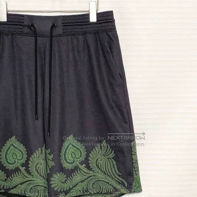 Givenchy Givenchy size S Printed Shorts Size US 27 - 3 Thumbnail