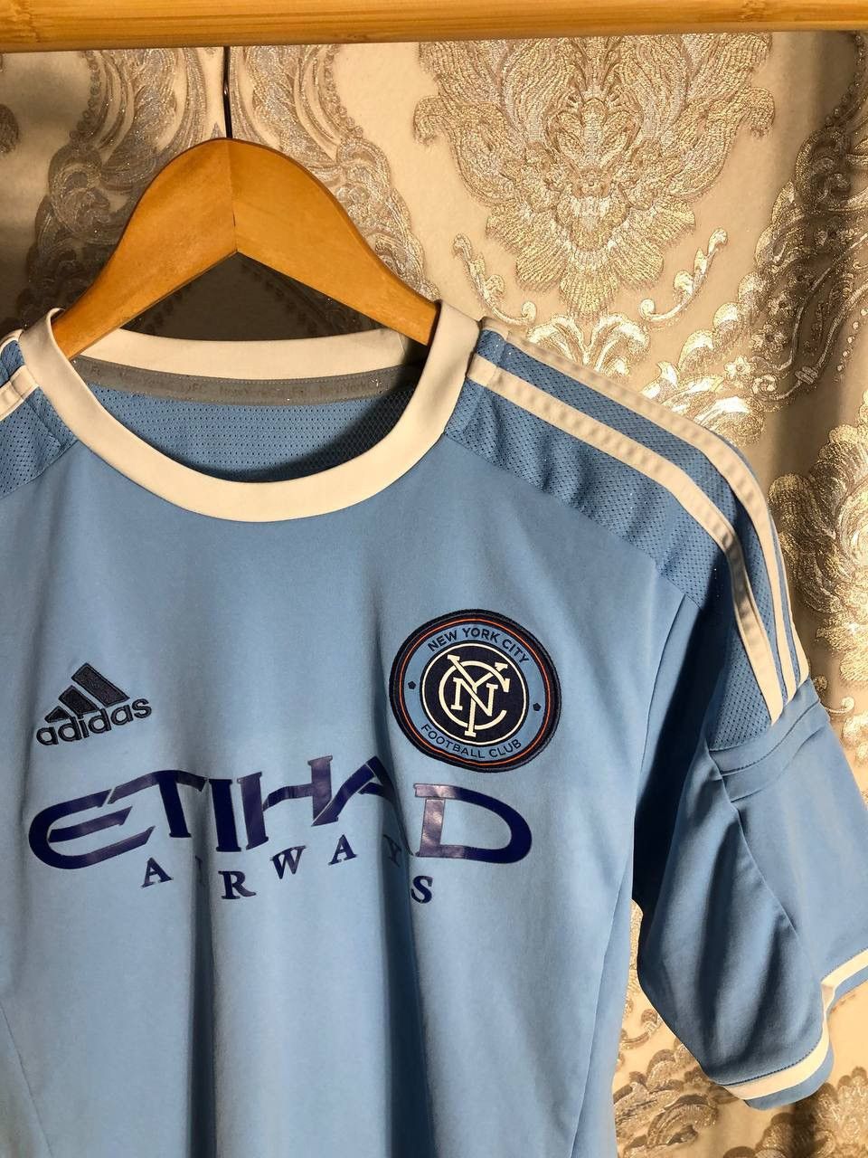 Adidas VINTAGE ADIDAS NEW YORK CITY MLS SOCCER JERSEY RETRO Y2K 90s Size US M / EU 48-50 / 2 - 2 Thumbnail