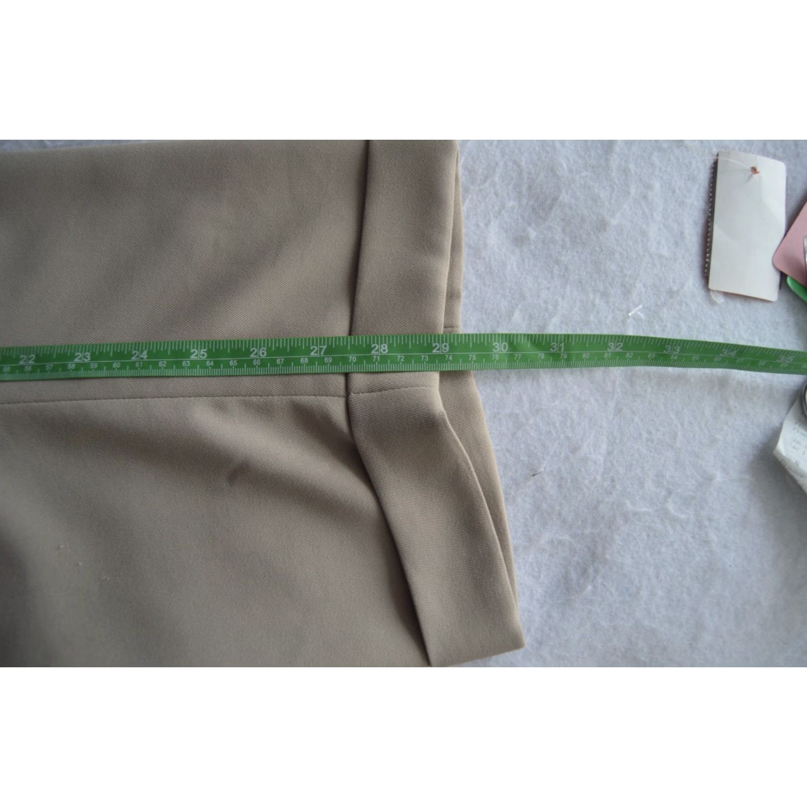 Ralph Lauren Lauren Ralph Lauren Dress Pants Beig e Khaki Pleated Cuffed 36/29 Poly Blend Dress Pants Mens Regular Size US 36 / EU 52 - 6 Thumbnail