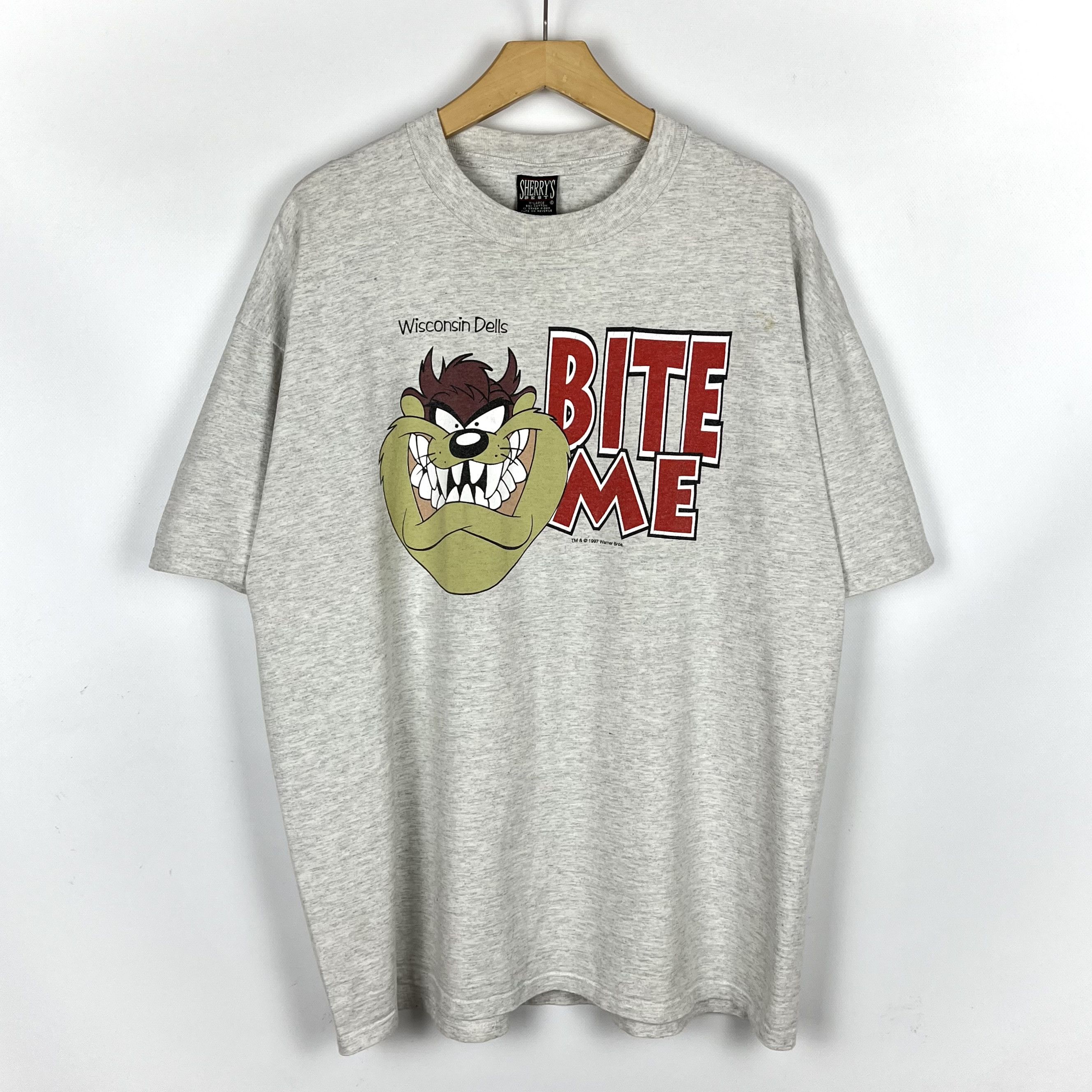 Warner Bros Vintage Warner Bros Taz «Bite Me» Cartoon T Shirt 1997 Size US XL / EU 56 / 4 - 1 Thumbnail