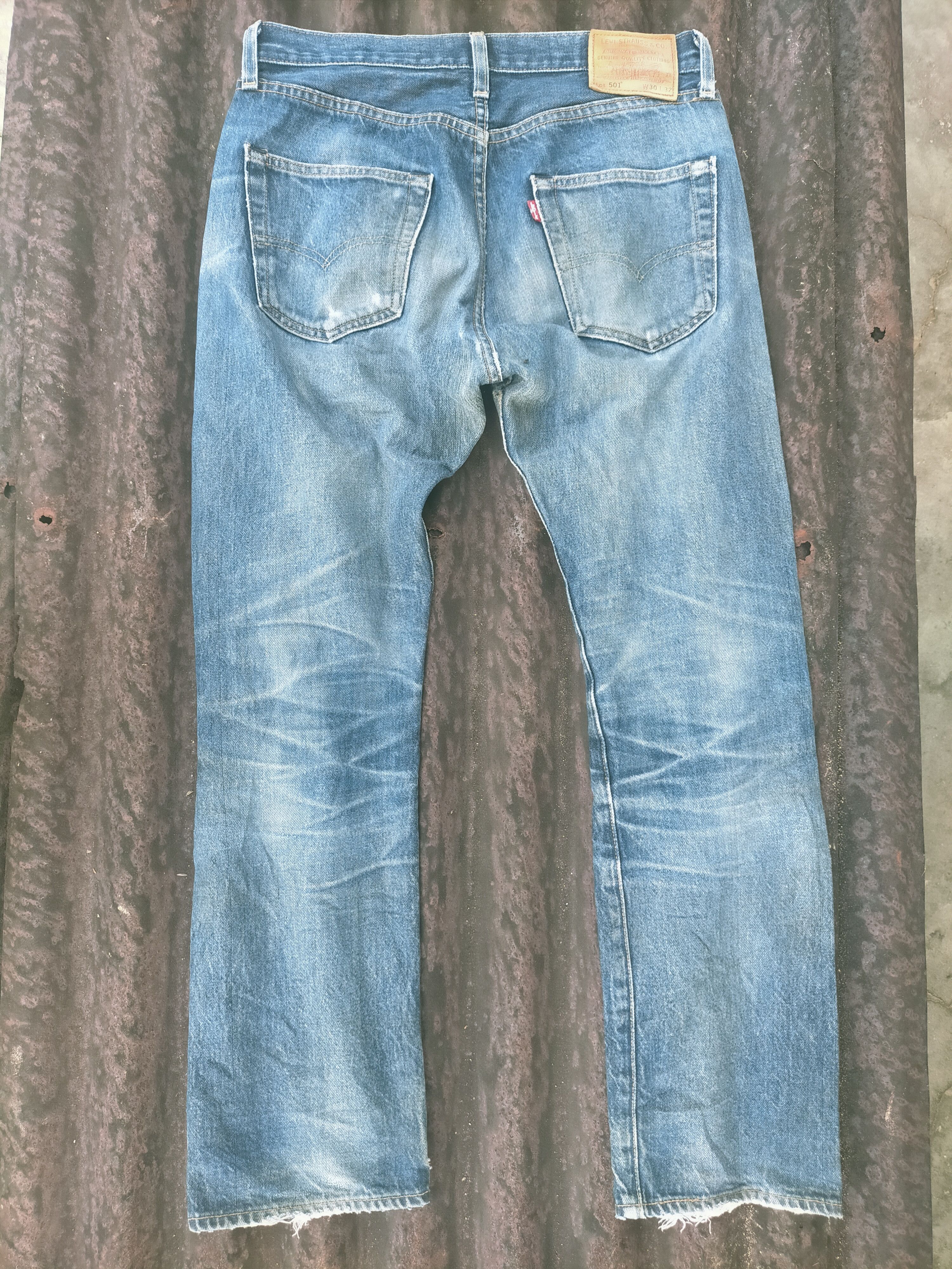 Levi's Vintage Clothing 🔥 Vintage Levis 501 Big E Selvedge Distressed Jeans Size US 30 / EU 46 - 7 Thumbnail