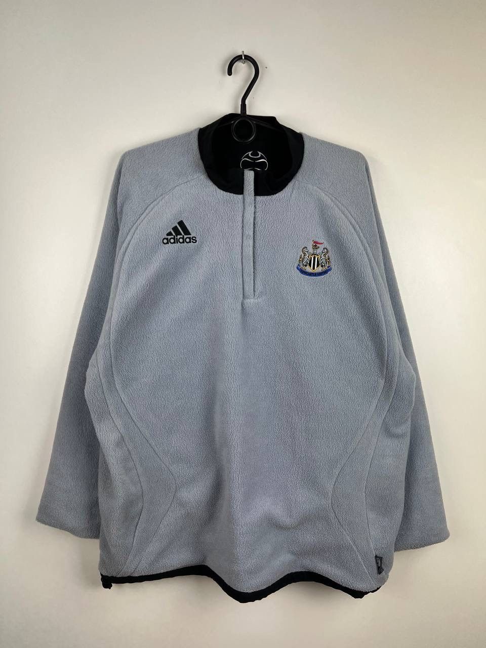 Vintage New Castle Adidas vintage reversible jacket size L Size US L / EU 52-54 / 3 - 1 Thumbnail