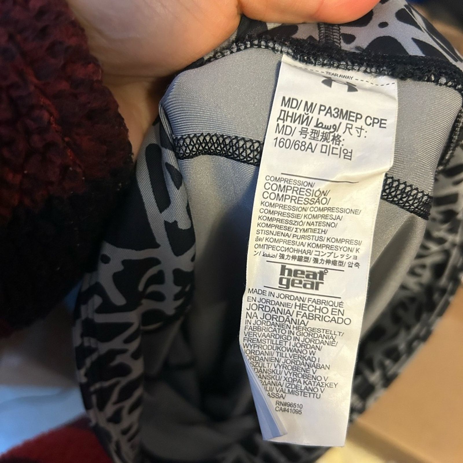Under Armour Under Armour Geometric Patterned Compression Leggings Size 30" / US 8 / IT 44 - 5 Thumbnail