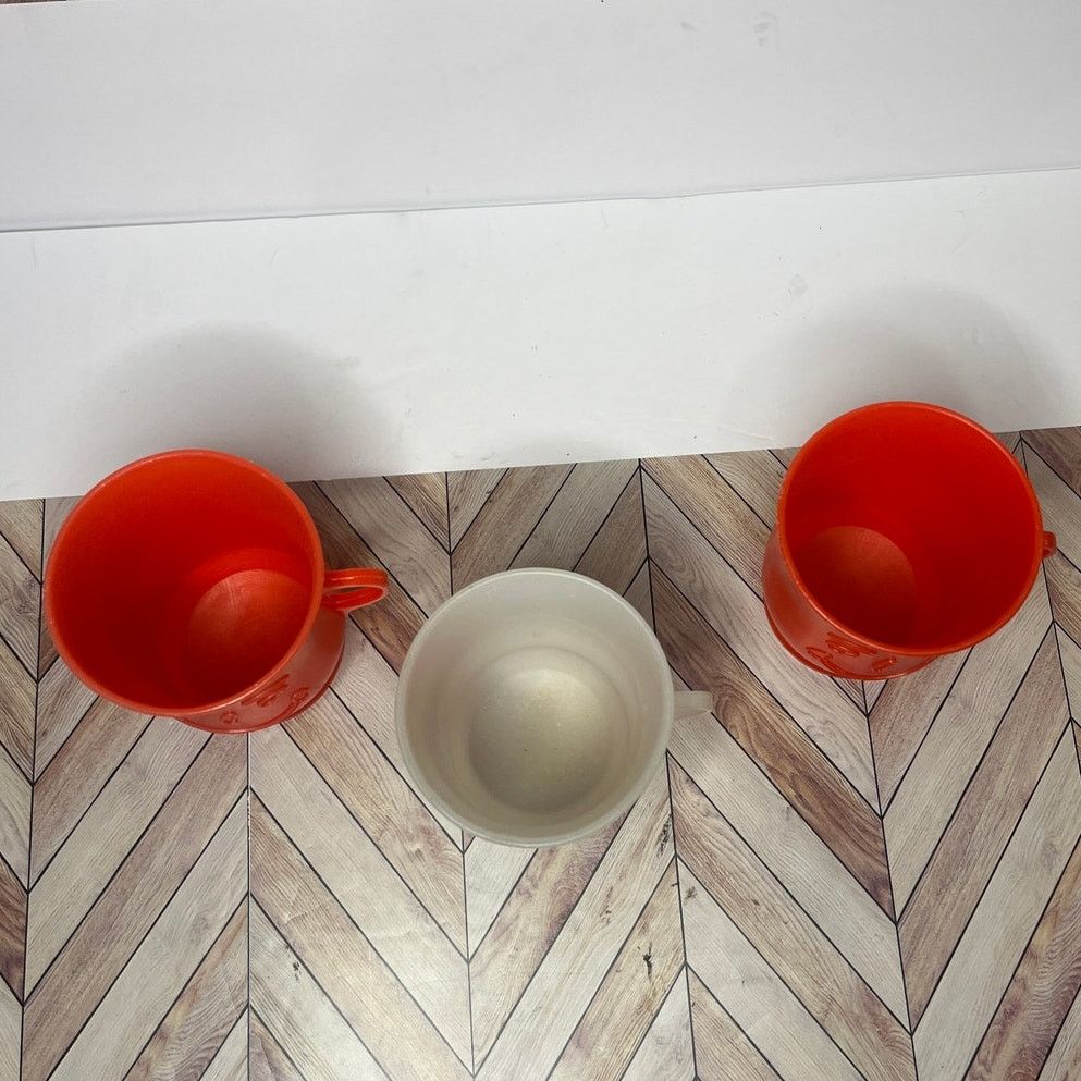 Other Vintage Kool-Aid Smiley Face Logo Plastic Drink Cups Set Size ONE SIZE - 3 Thumbnail