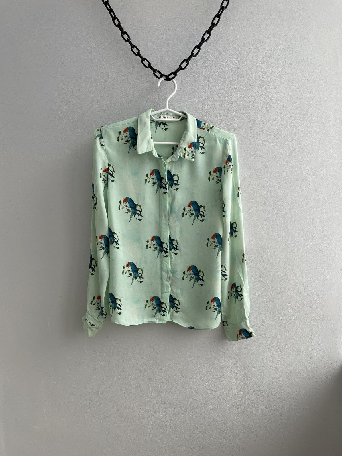 Alice + Olivia Alice + Olivia Long Sleeve Button Front Silk Blend Blouse Size S / US 4 / IT 40 - 1 Thumbnail