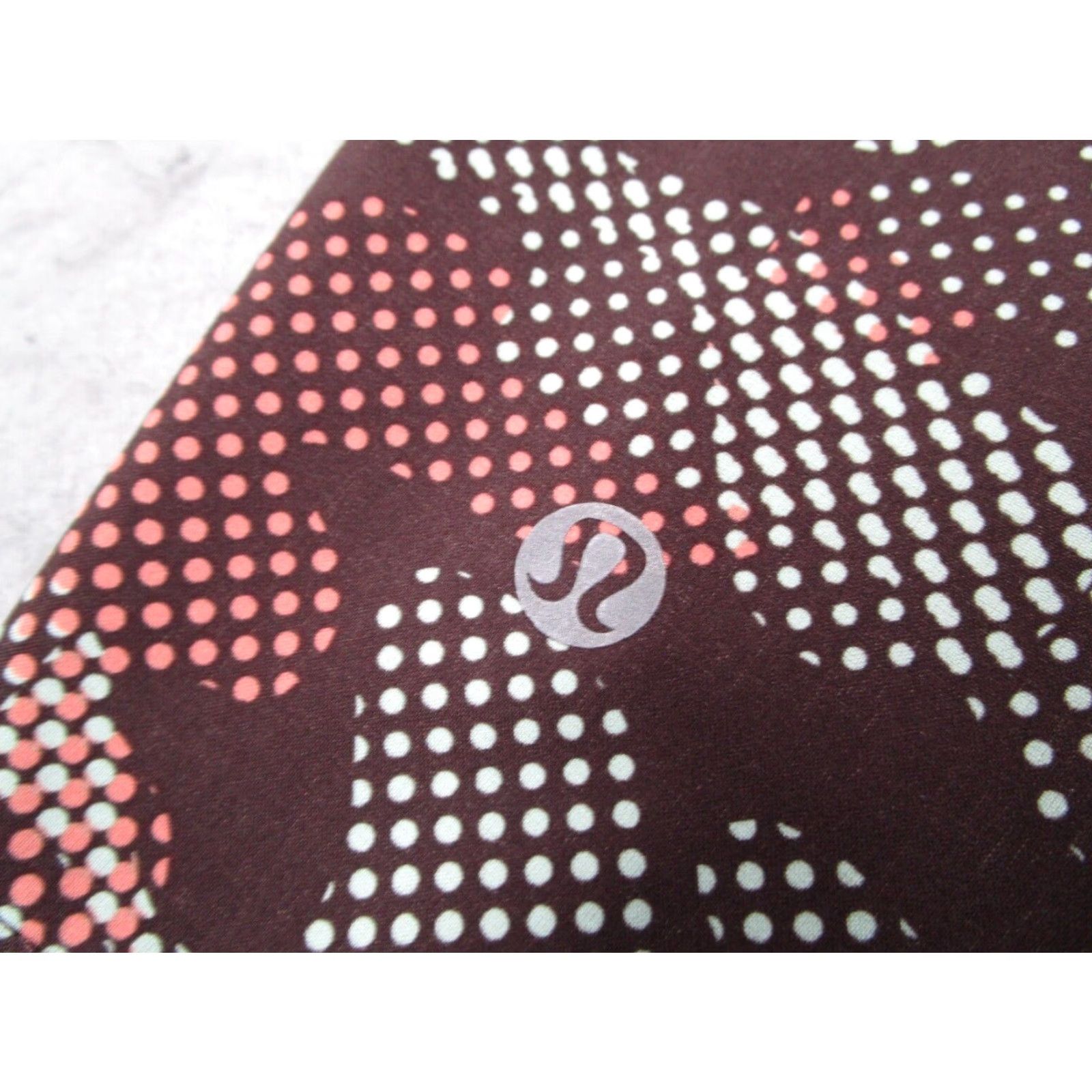 Lululemon Lululemon Mens Shorts M Red Camouflage 10" Unlined Beach Workout Gym Yoga Drawstring Pocket Logo Casual Size US 31 - 2 Thumbnail