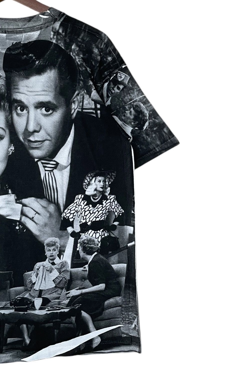 Vintage Vintage Movie I Love Lucy Fullprint T-shirt 1990s Size US L / EU 52-54 / 3 - 6 Thumbnail