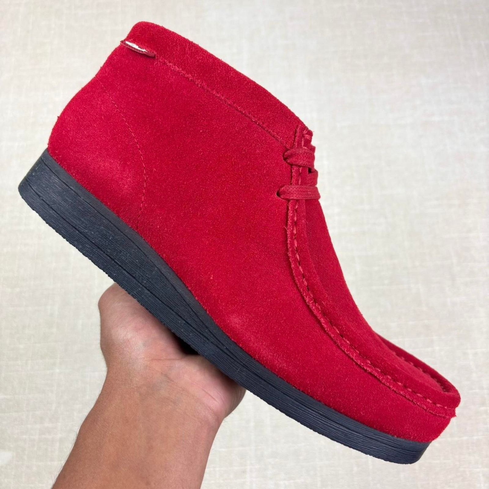 Clarks 🍒 Clarks Stinson Hi “Cherry Suede” 9M Size US 9 / EU 42 - 1 Thumbnail