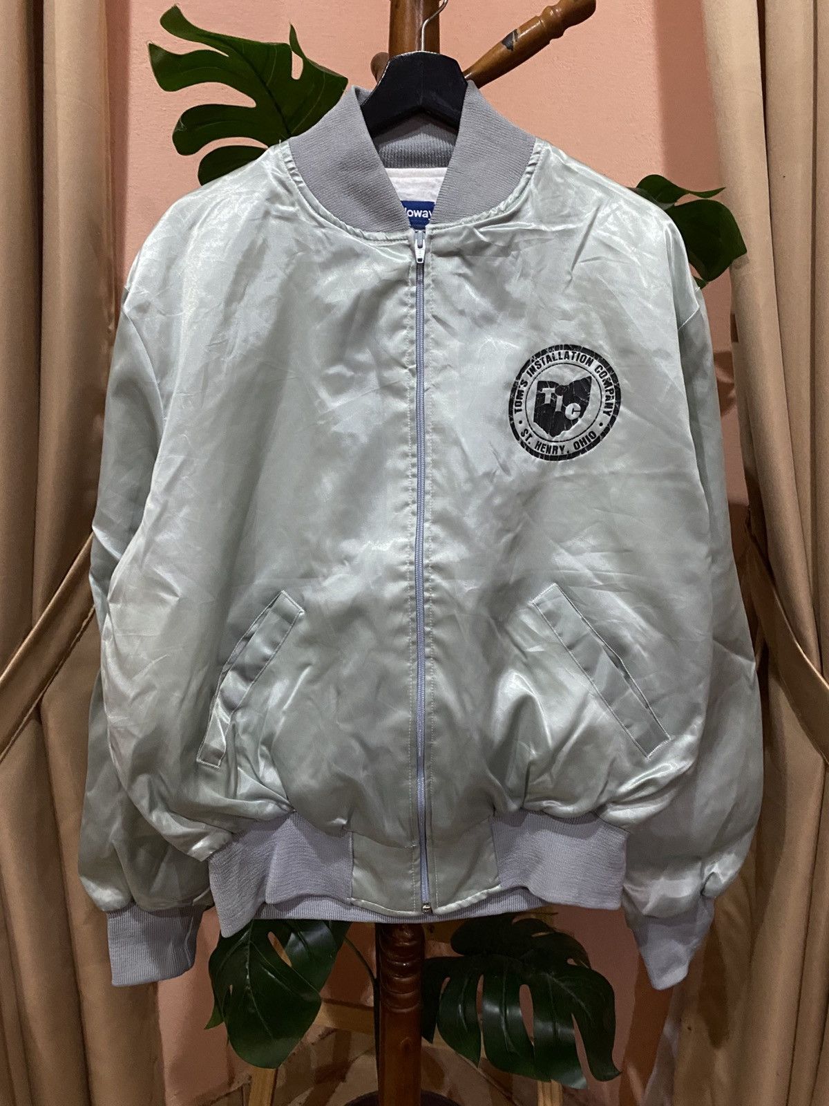Holloway Vintage Holloway Silver Bomber Jacket USA Made Size US L / EU 52-54 / 3 - 1 Thumbnail