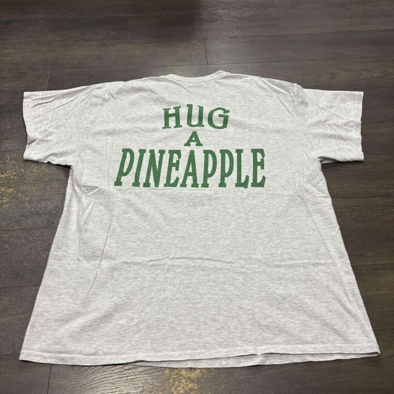 Designer Vintage dole Hawaii hug a pineapple t shirt 00s XL Size US XL / EU 56 / 4 - 6 Thumbnail