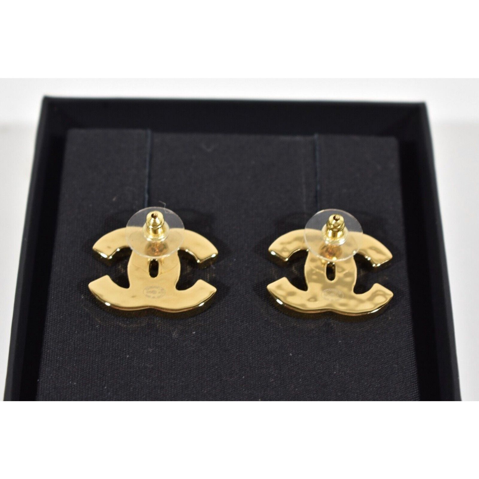 Chanel Chanel Gold Orange Red Interlocking Statement Stud Earrings Size ONE SIZE - 10 Thumbnail