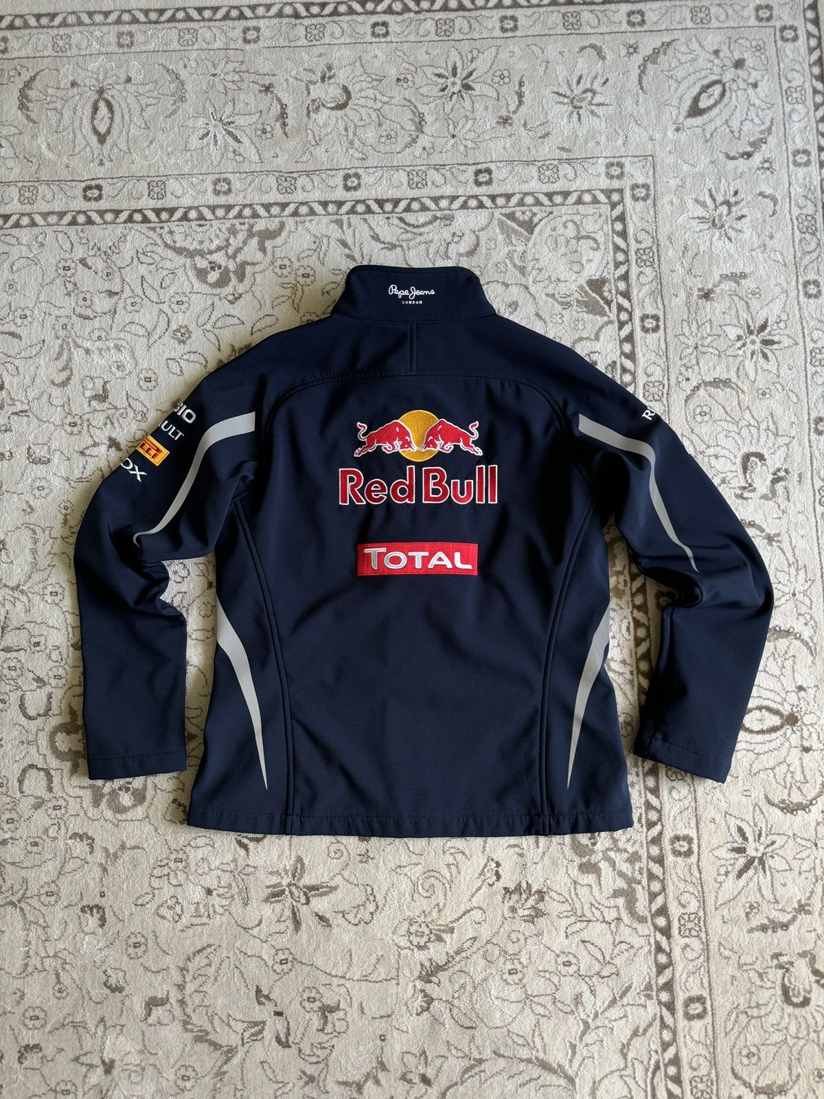 Pepe Jeans Infiniti Red Bull Racing | Grailed