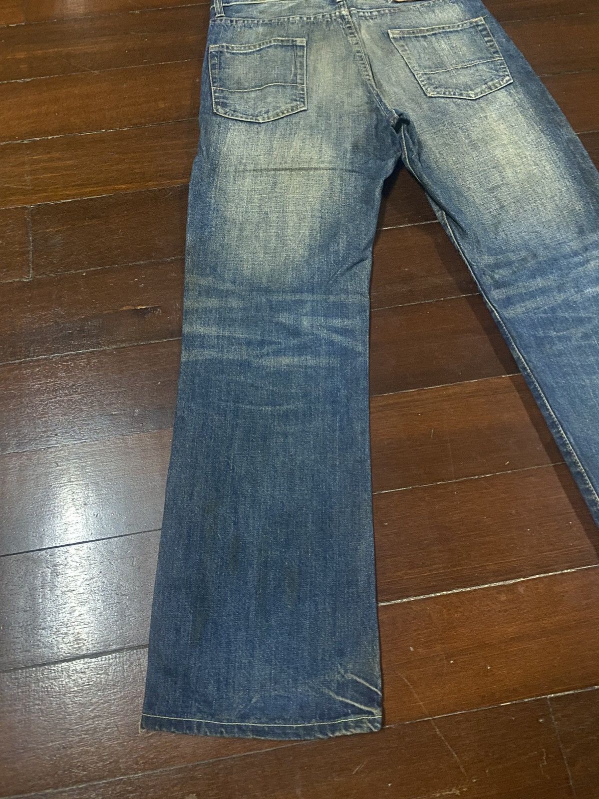 Abercrombie & Fitch Vintage Abercrombie Blue Wash Distressed mud wash lowrise Size US 33 - 11 Thumbnail