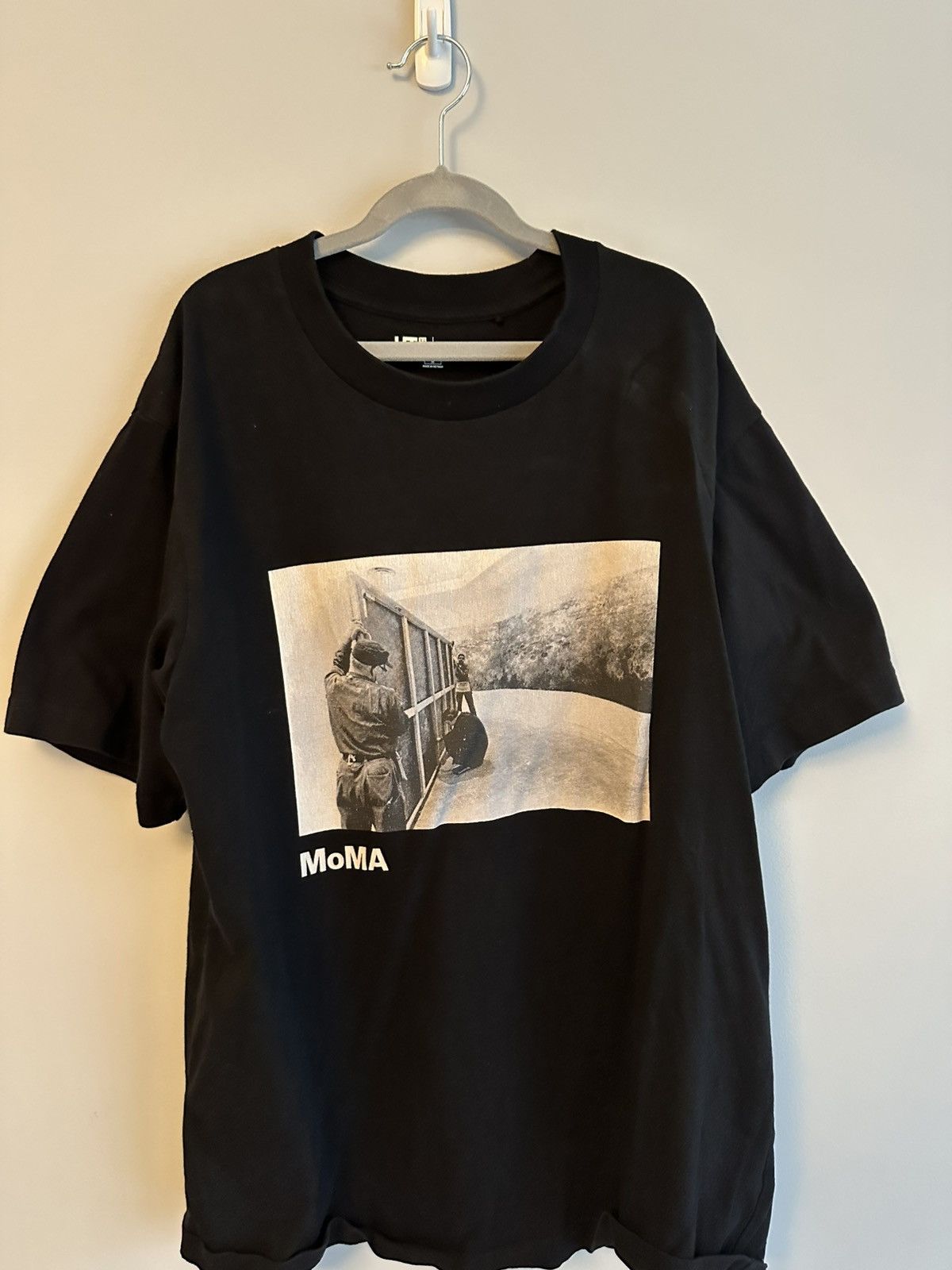 MoMA × Uniqlo MoMa x Uniqlo tee Size US M / EU 48-50 / 2 - 1 Thumbnail